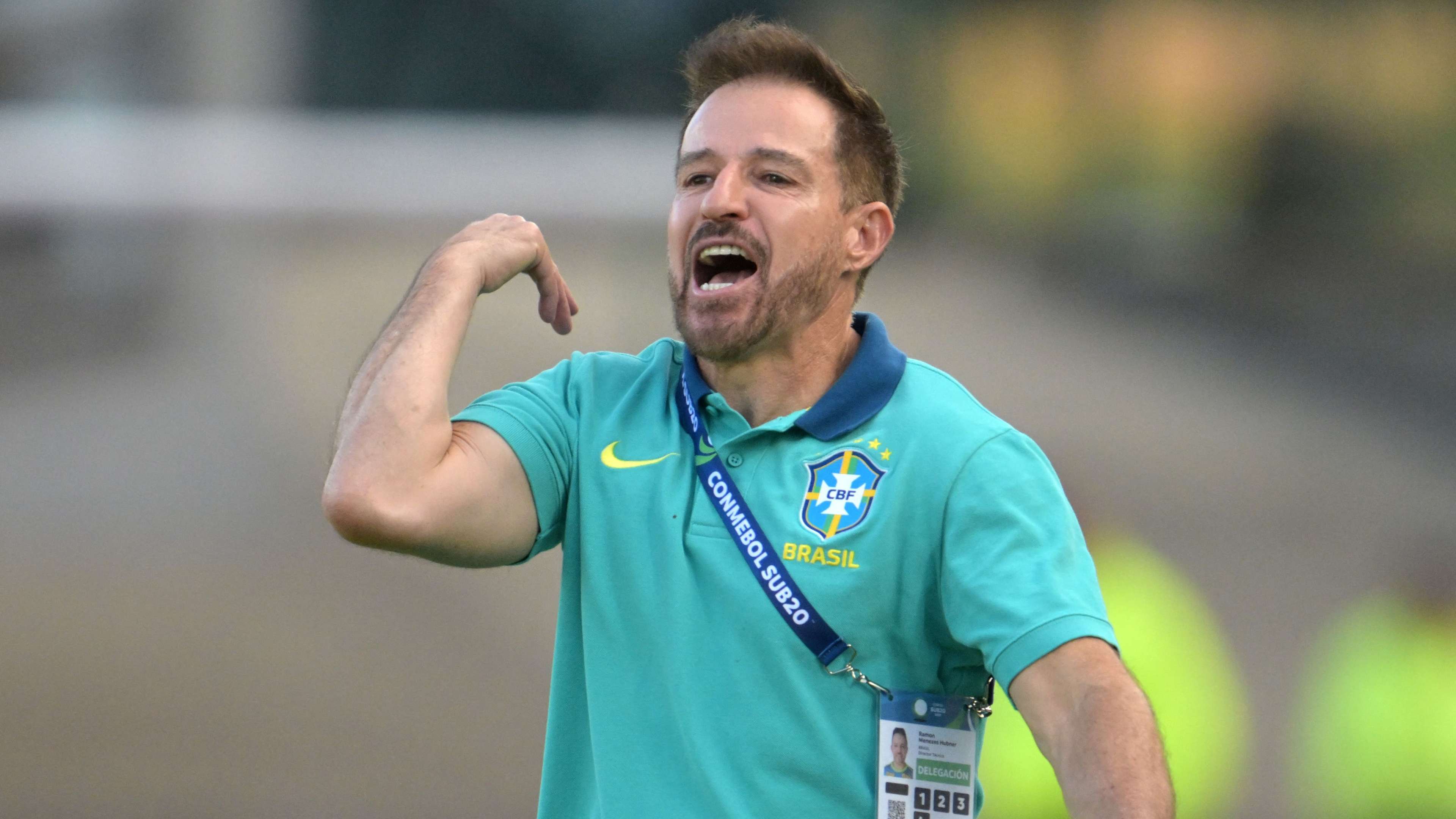 FBL-SOUTHAM-U20-COL-BRA