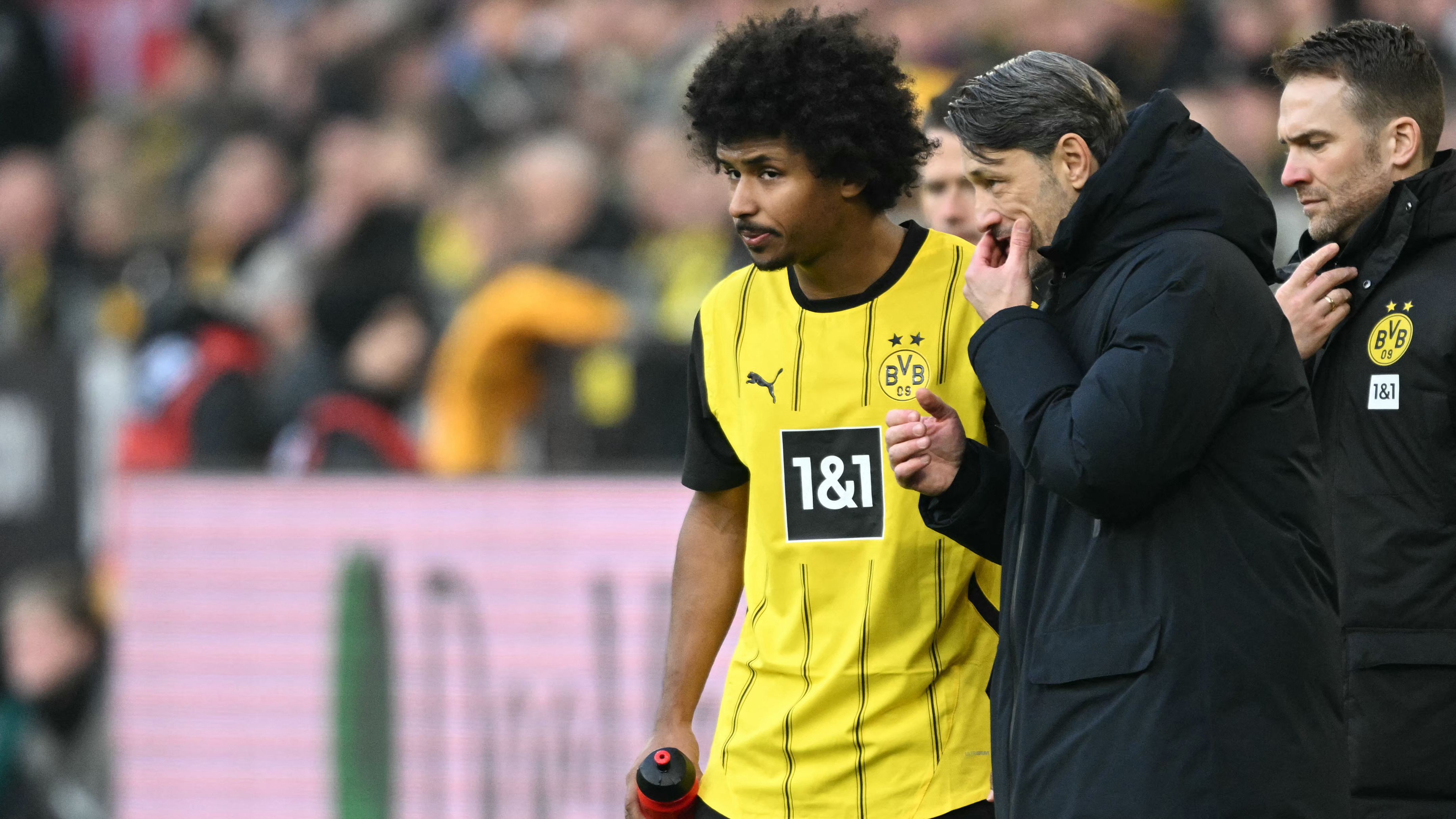 FBL-GER-BUNDESLIGA-DORTMUND-STUTTGART