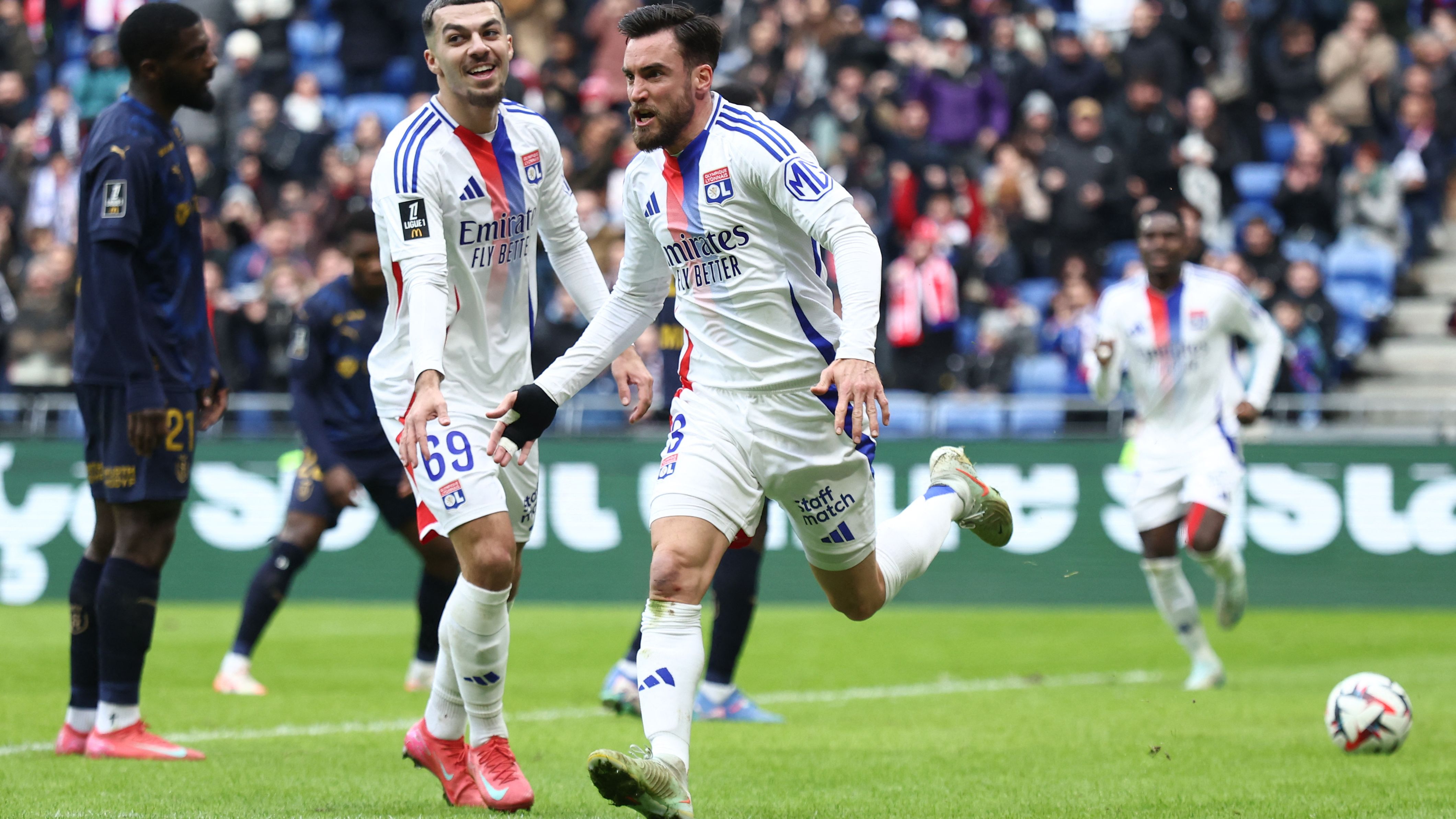 FBL-FRA-LIGUE1-LYON-REIMS