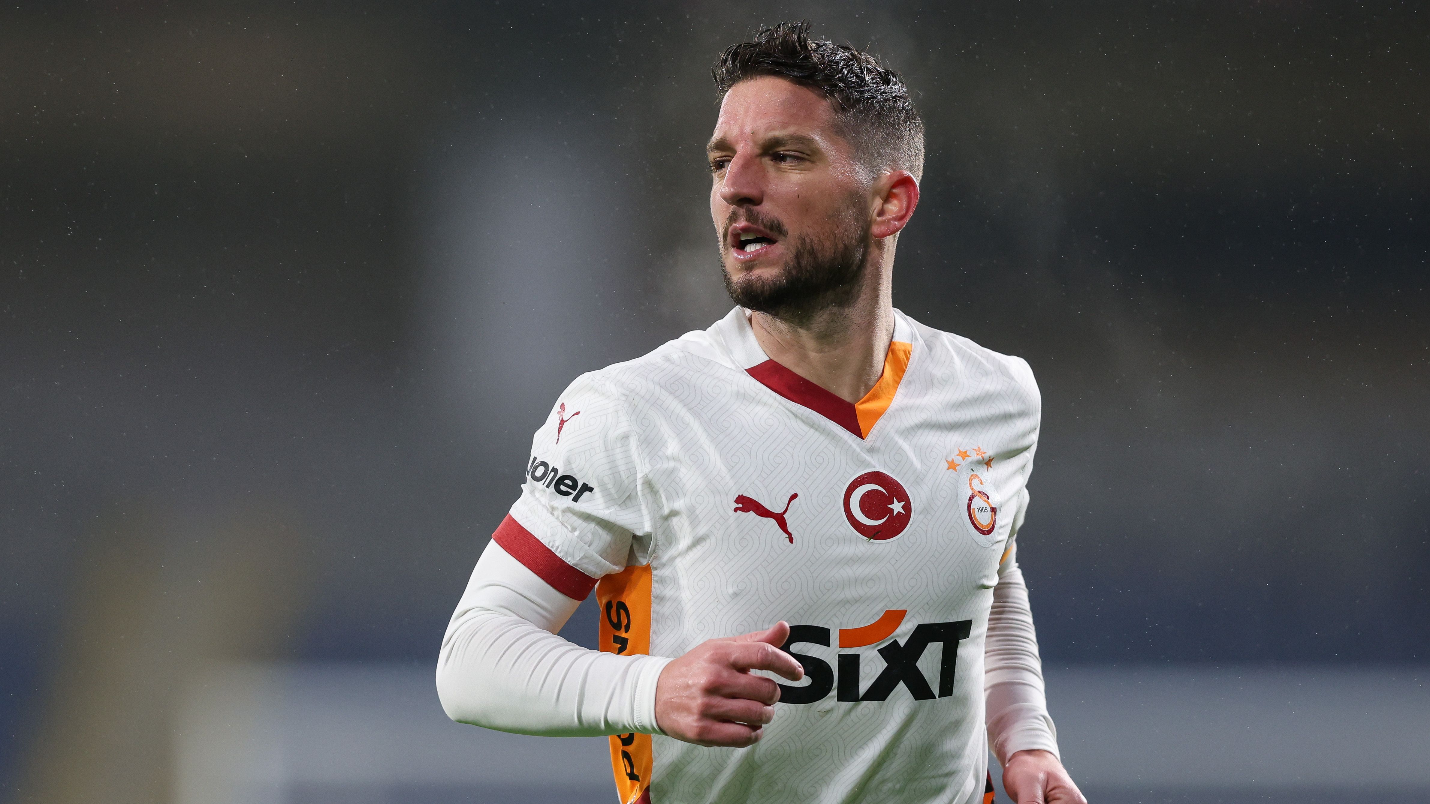 Dries Mertens confirms retirement after Galatasaray exit as ex-Napoli star set to bow out with final clash involving ex-Man Utd striker Edinson Cavani and Liverpool legend Martin Skrtel | Goal.com UK