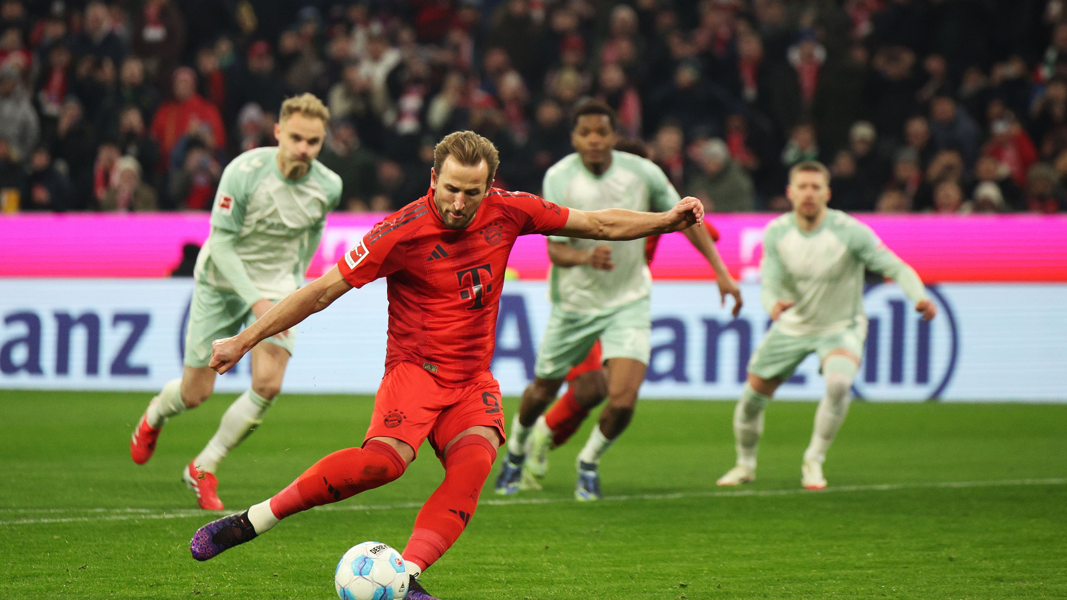 FC Bayern München v SV Werder Bremen - Bundesliga