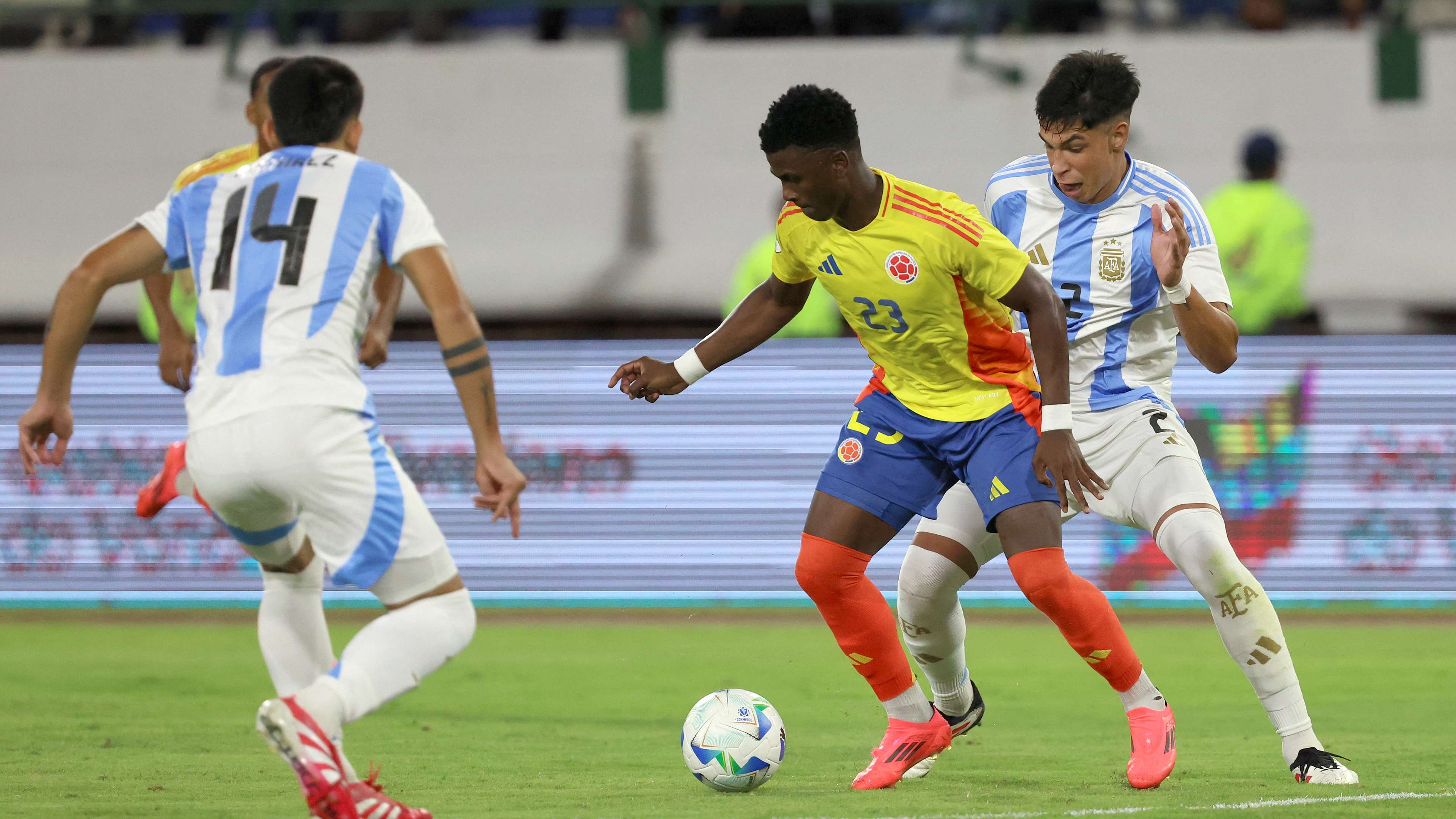 FBL-SOUTHAM-U20-ARG-COL