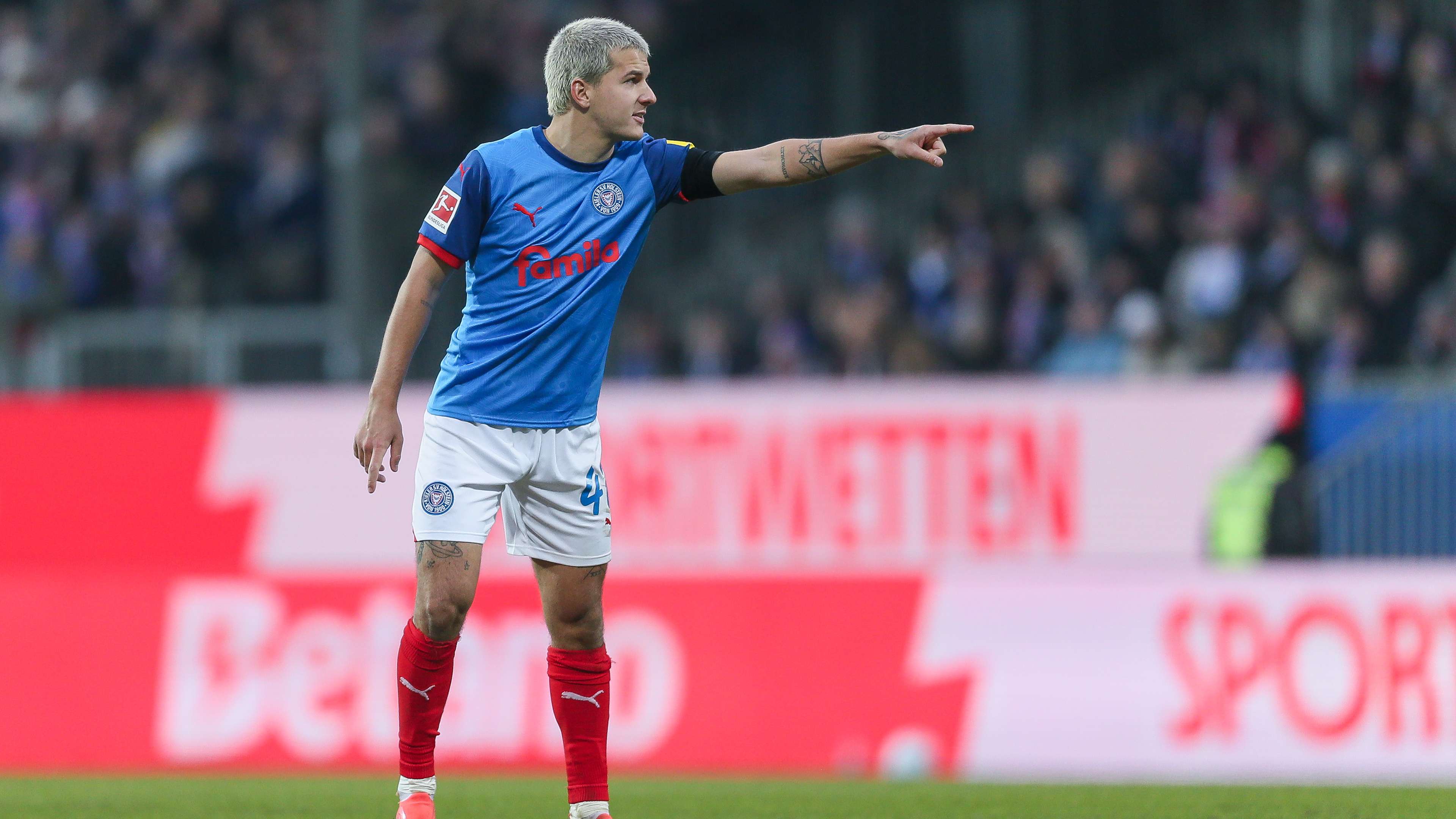 Holstein Kiel v VfL Bochum 1848 - Bundesliga