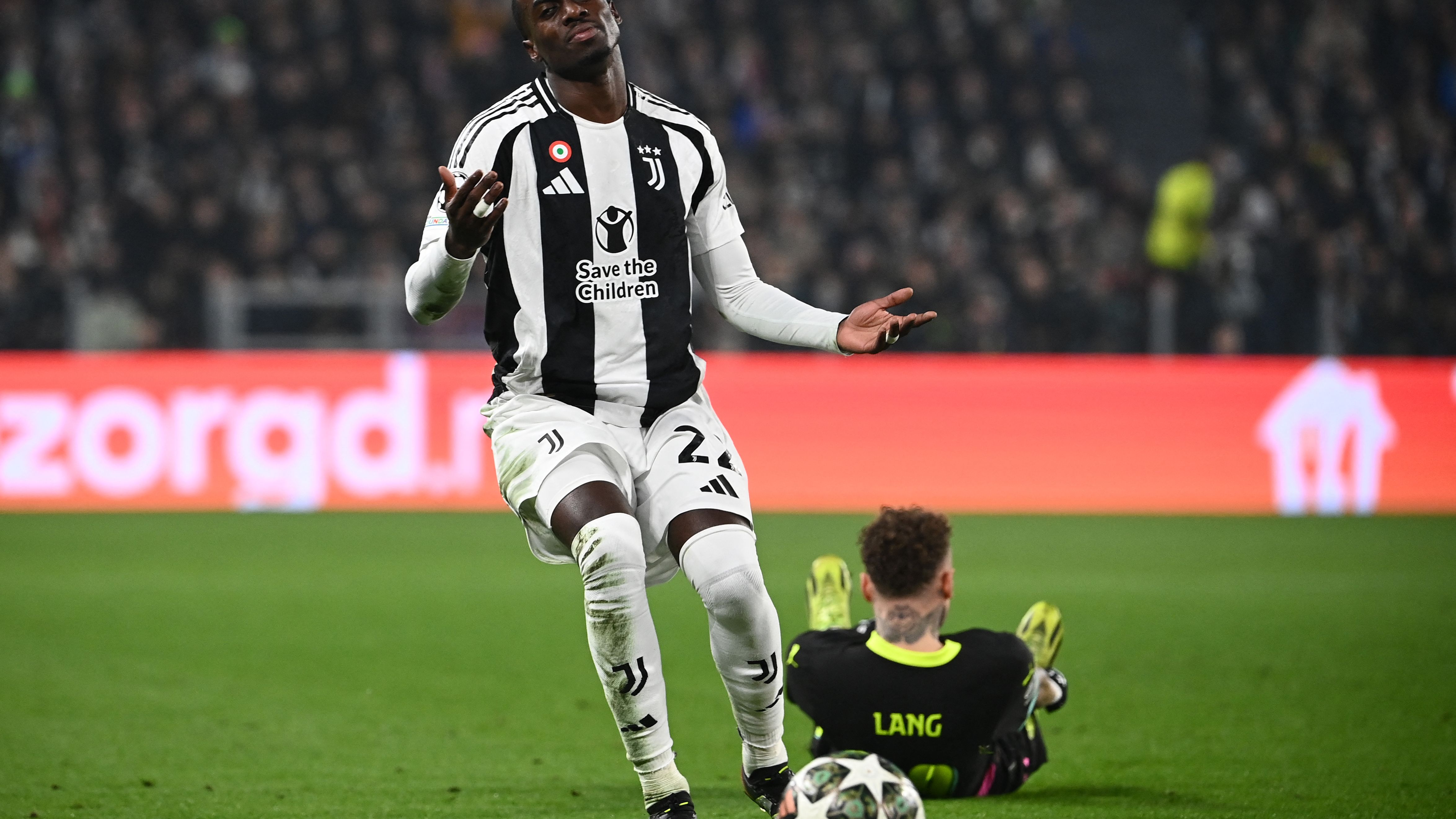 FBL-EUR-C1-JUVENTUS-PSV EINDHOVEN