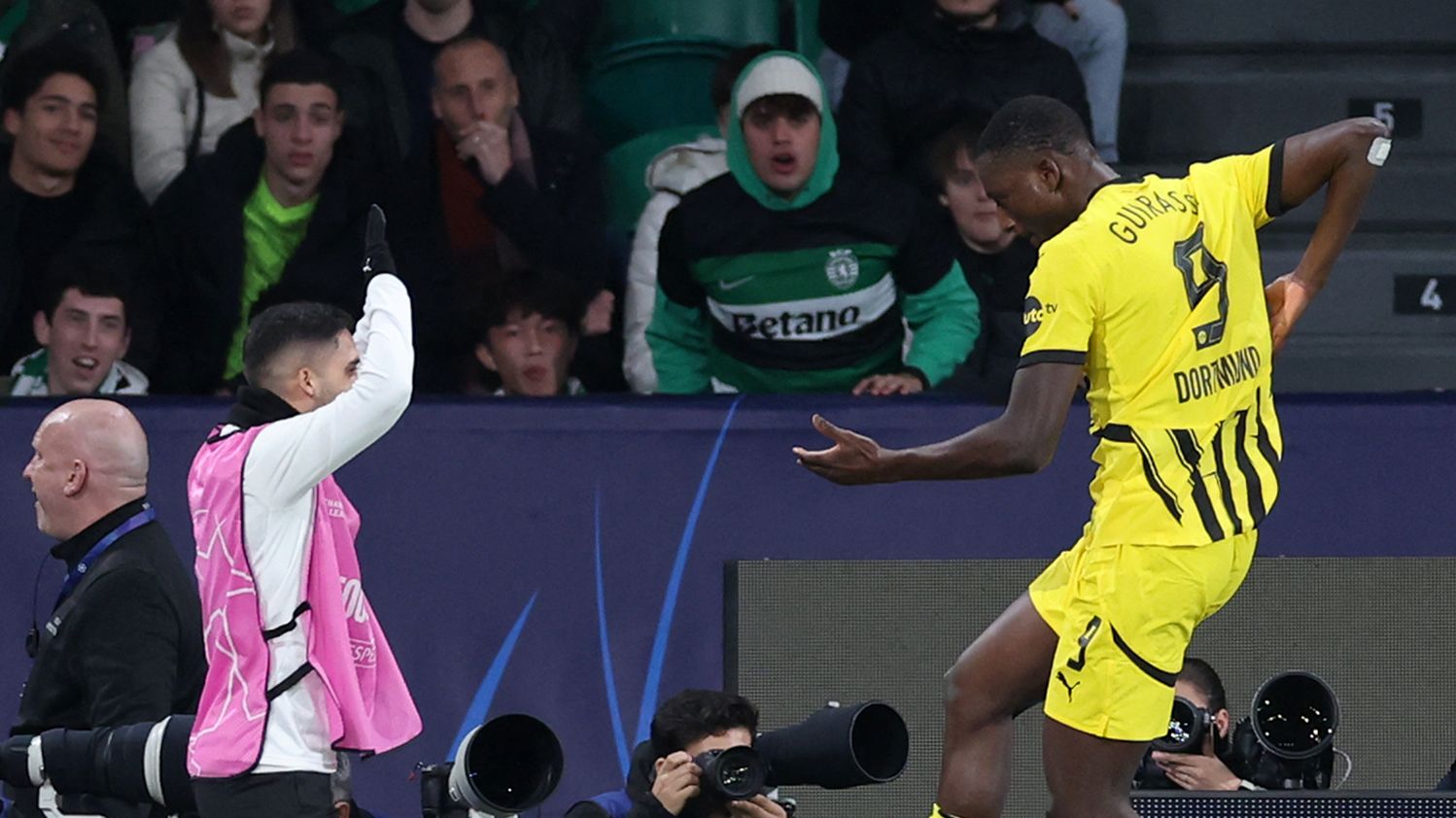 FBL-EUR-C1-SPORTING-DORTMUND