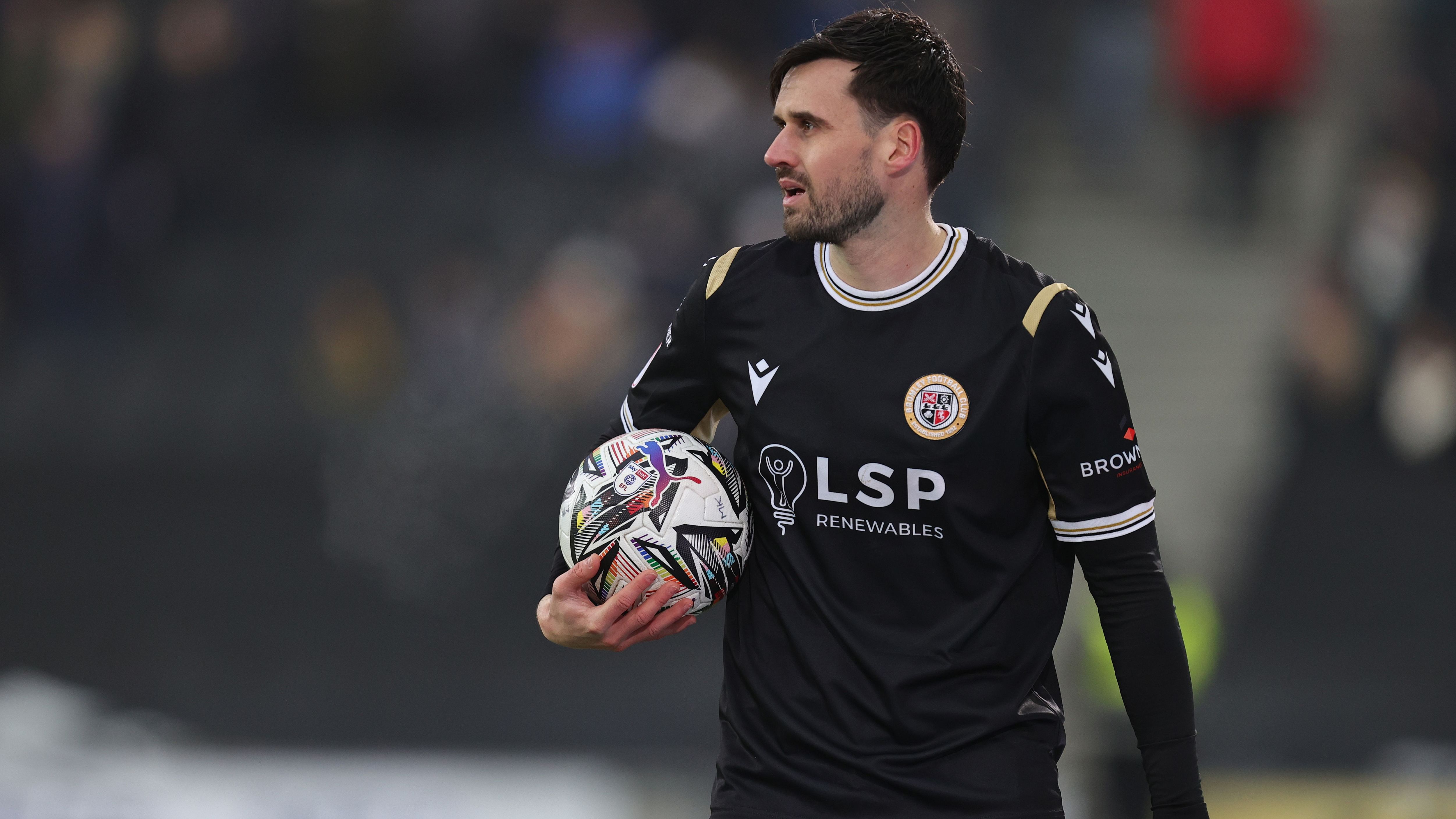 Milton Keynes Dons v Bromley - Sky Bet League Two
