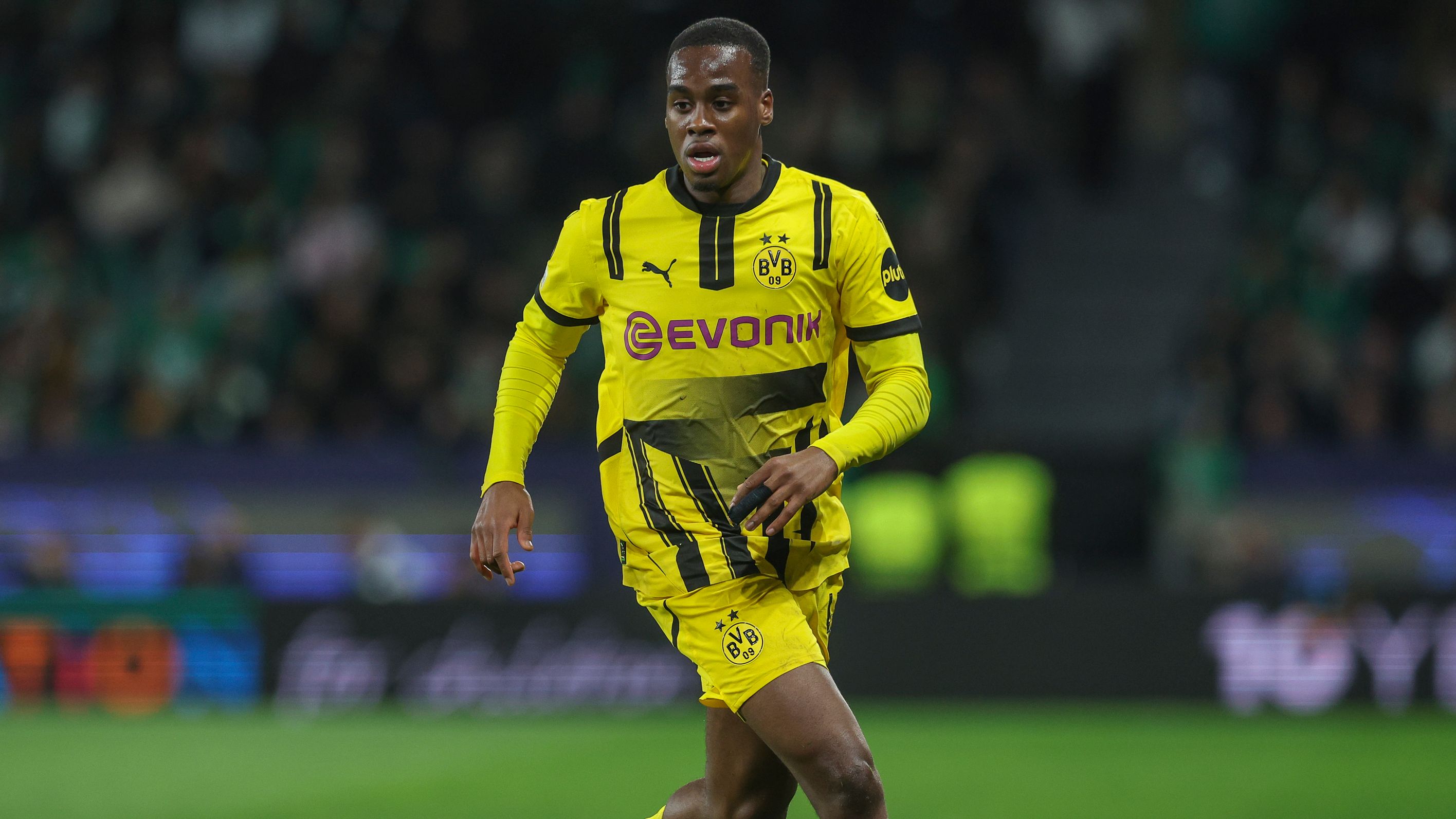 Sporting Clube de Portugal v Borussia Dortmund - UEFA Champions League 2024/25 League Knockout Play-off First Leg