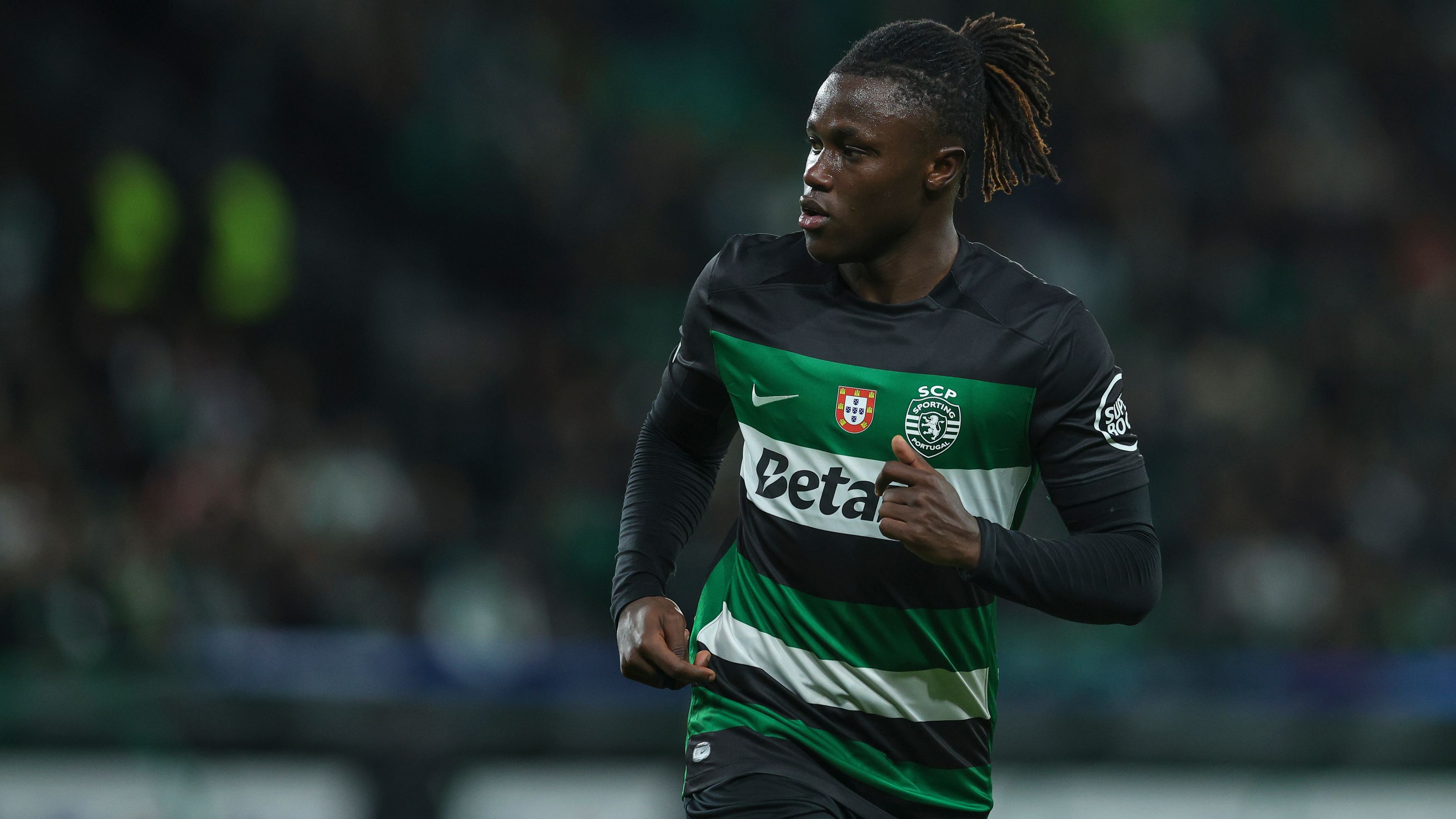 Sporting Clube de Portugal v Borussia Dortmund - UEFA Champions League 2024/25 League Knockout Play-off First Leg