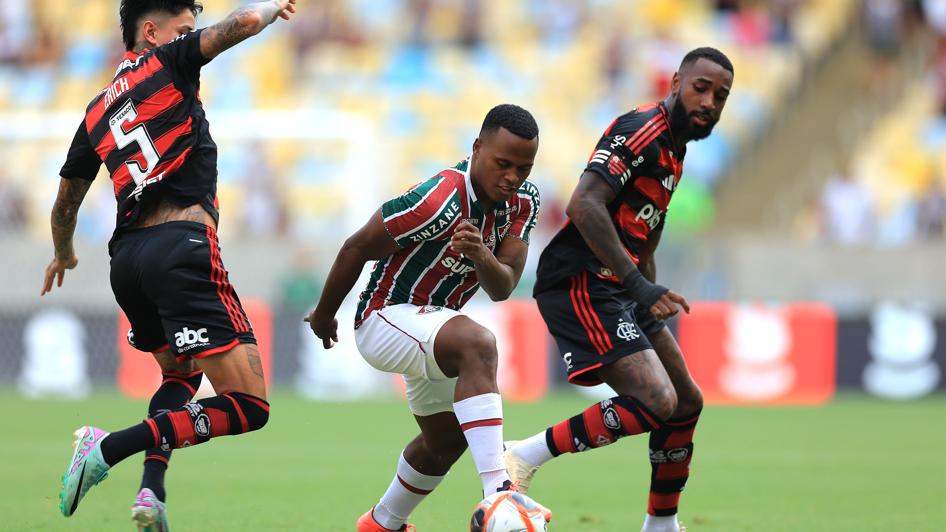 Fluminense v Flamengo - Campeonato Carioca 2025