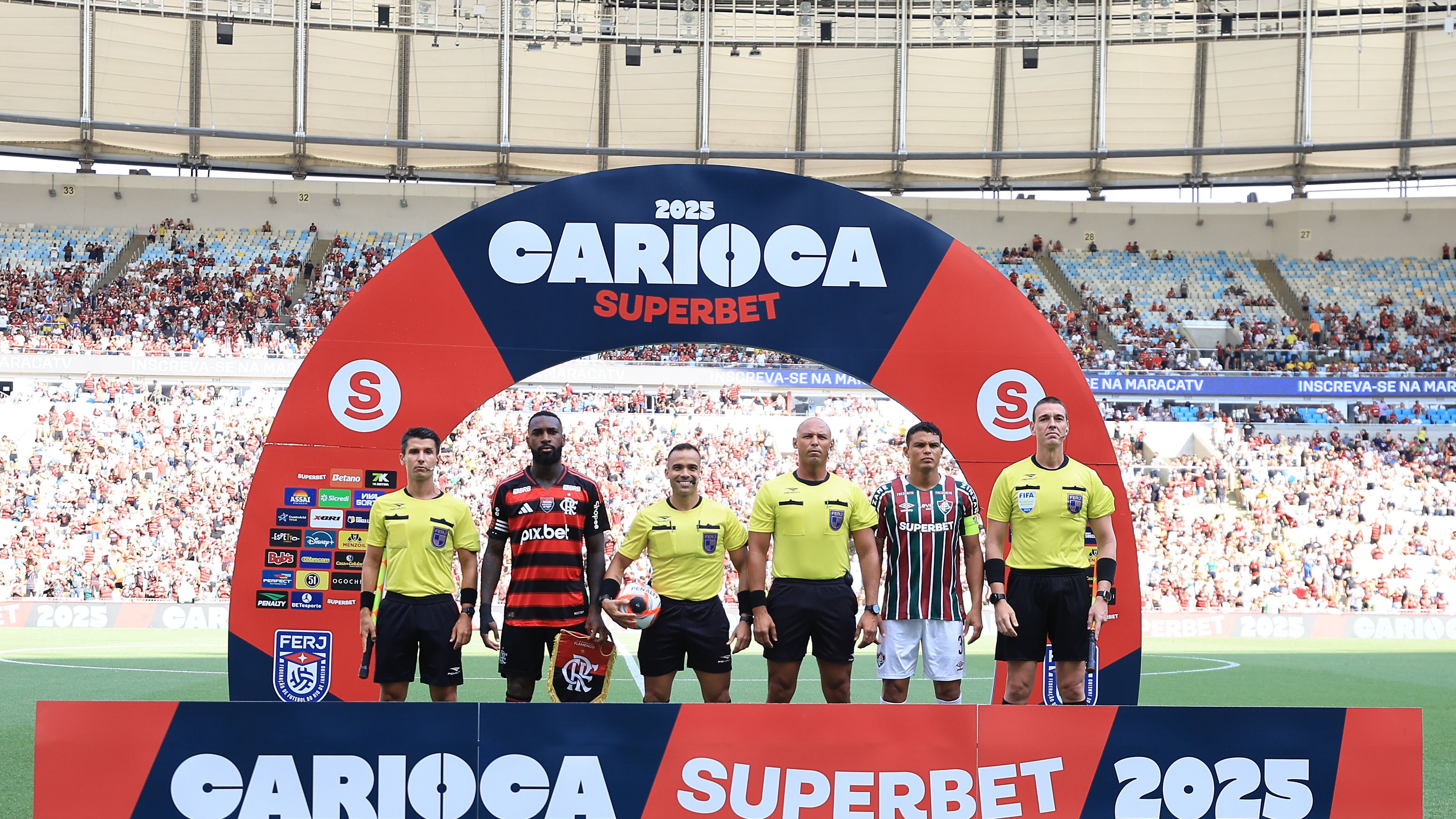 Fluminense v Flamengo - Campeonato Carioca 2025