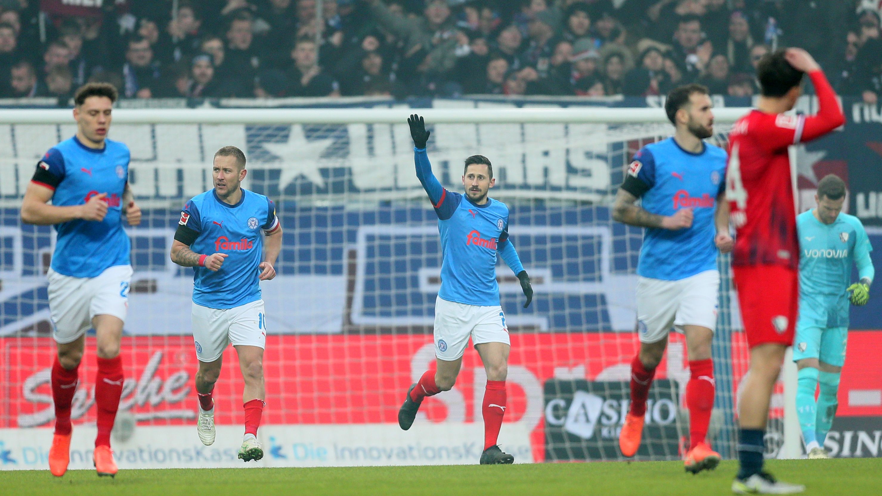 Holstein Kiel v VfL Bochum 1848 - Bundesliga