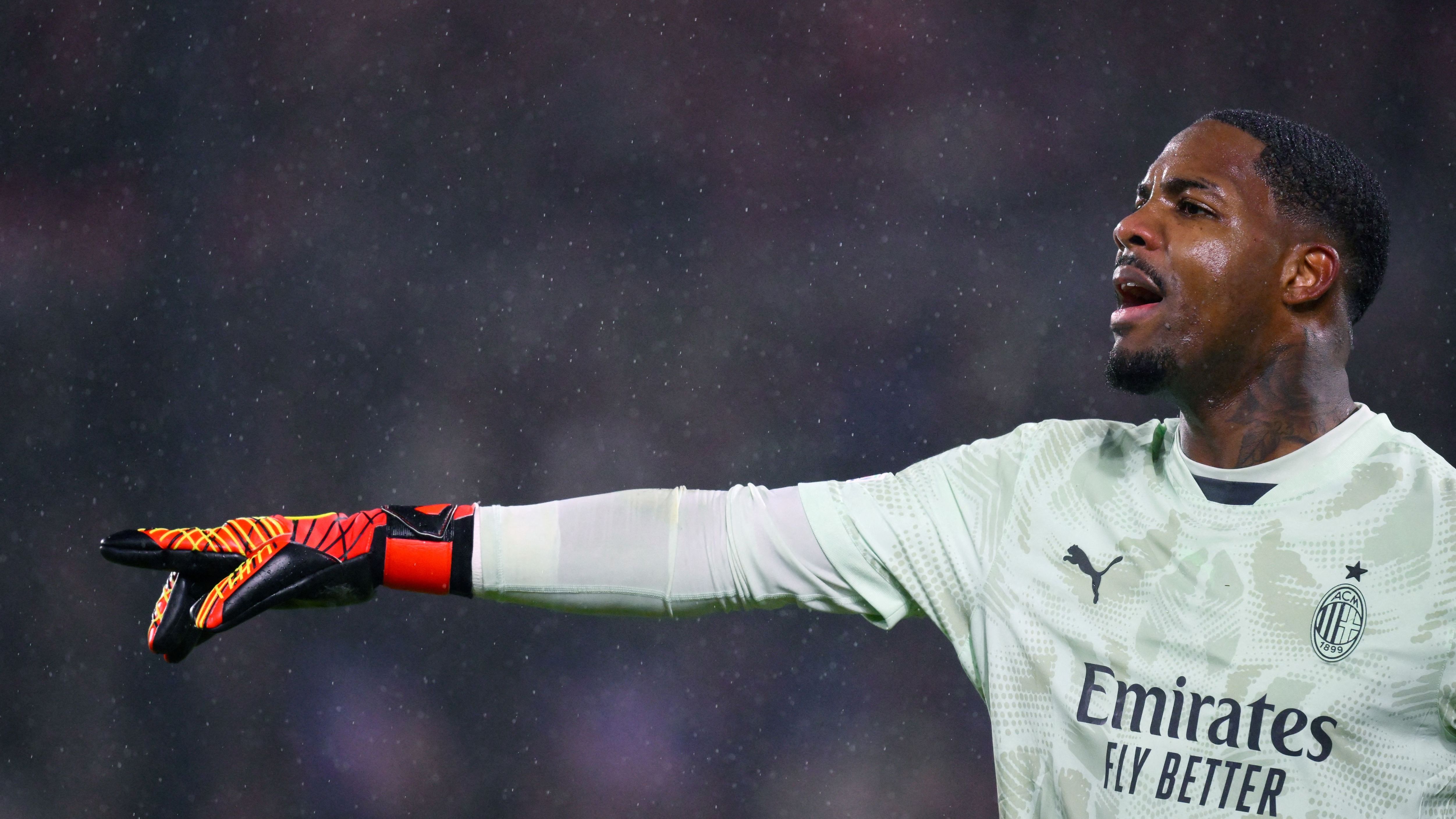 FBL-EUR-C1-FEYENOORD-MILAN