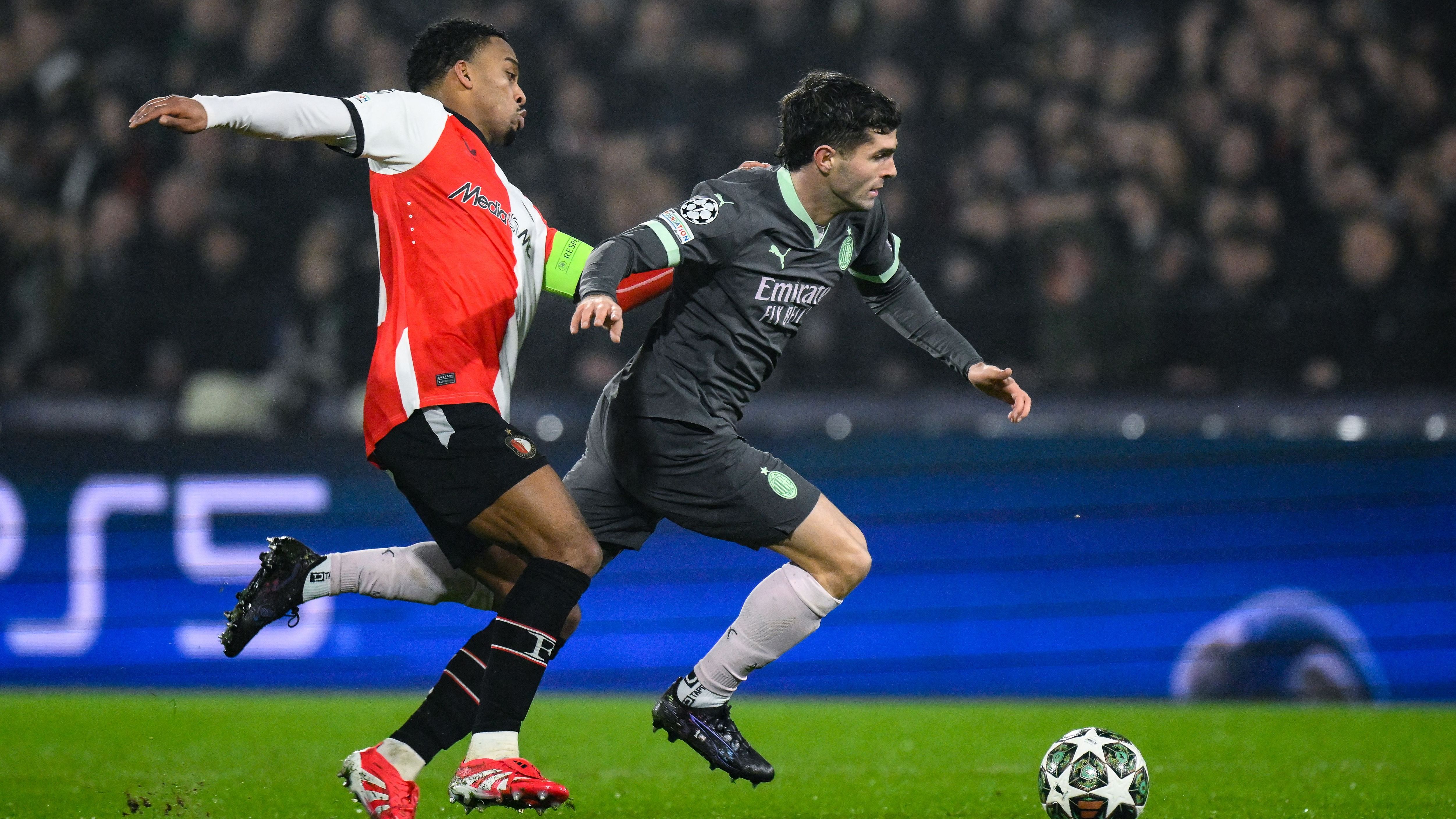 FBL-EUR-C1-FEYENOORD-MILAN