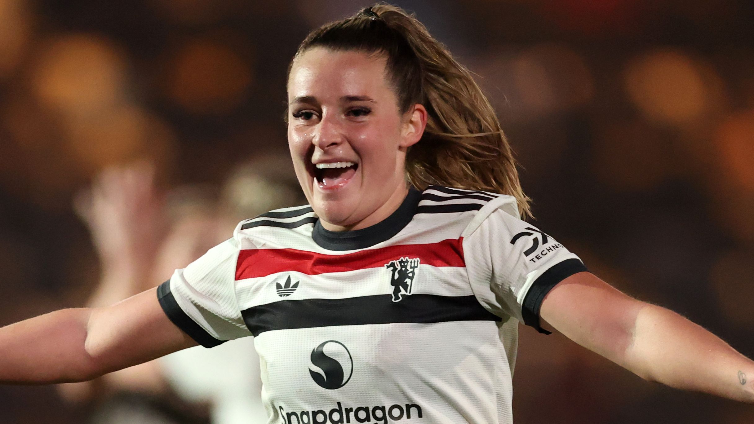 Lionesses star Ella Toone sends out emotional message after being named Man Utd Women's Player of the Year for second consecutive season | Goal.com UK