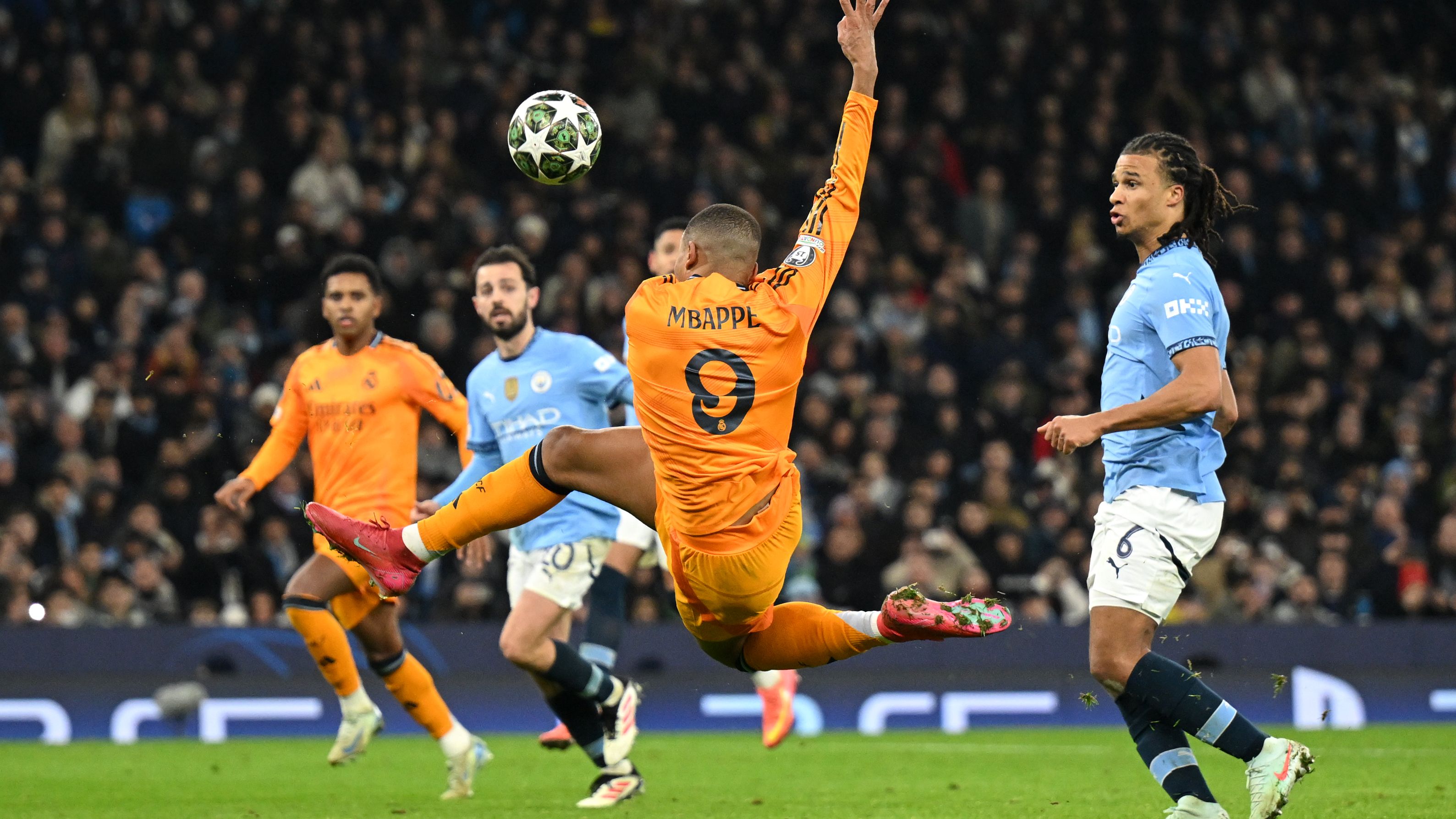 Manchester City v Real Madrid C.F. - UEFA Champions League 2024/25 League Knockout Play-off First Leg