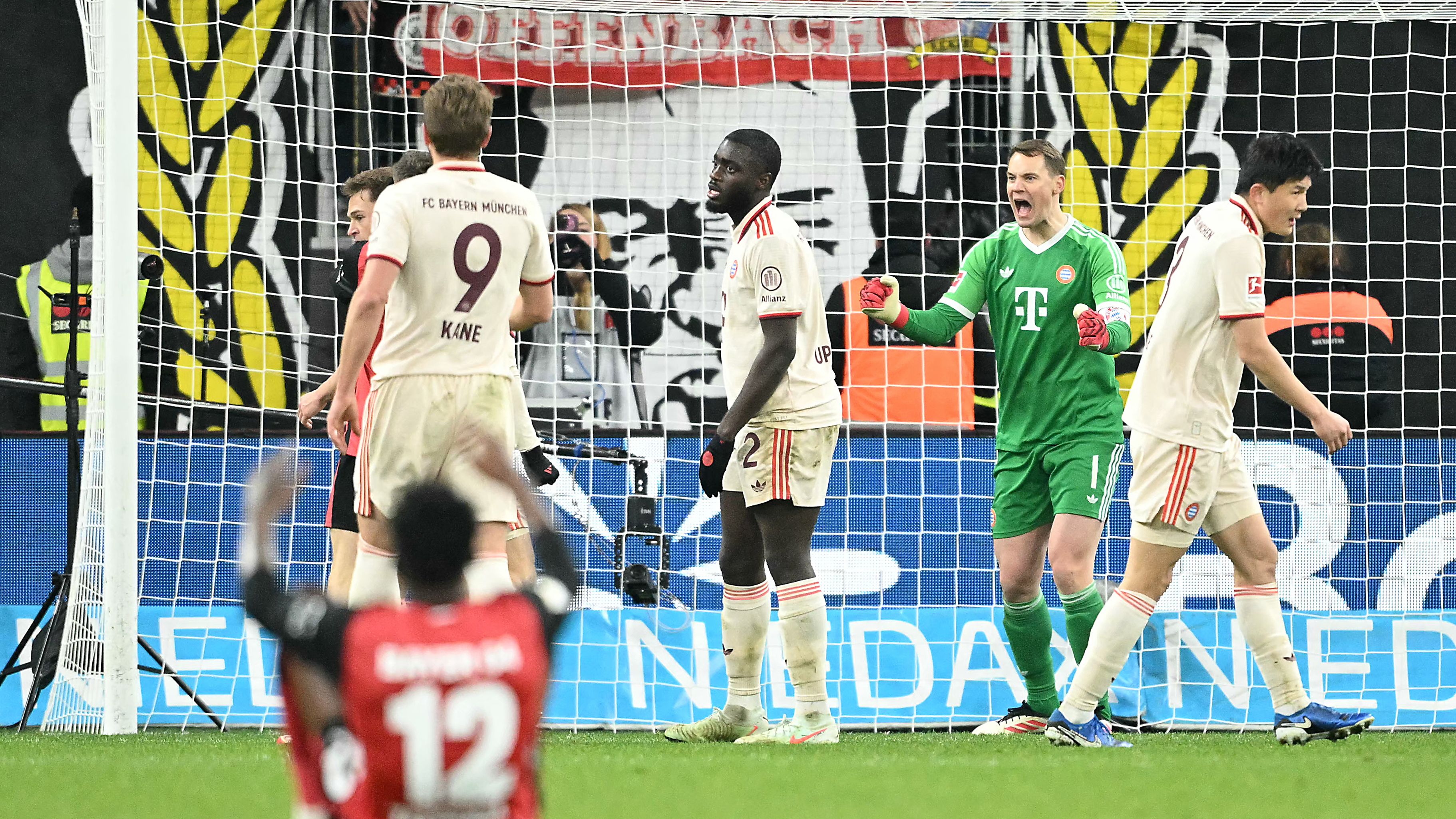 FBL-GER-BUNDESLIGA-LEVERKUSEN-BAYERN MUNICH