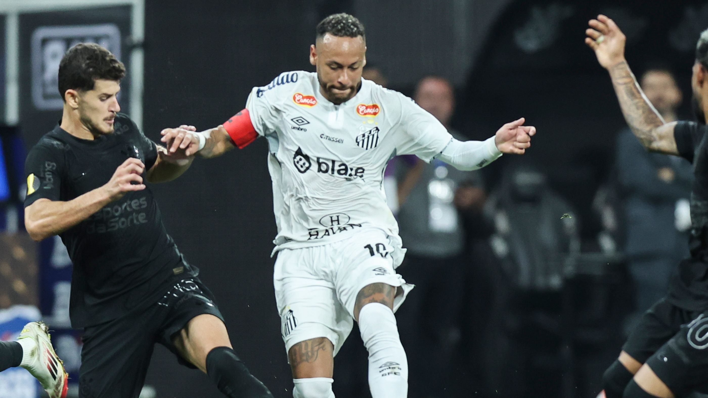 Corinthians v Santos - Campeonato Paulista 2025