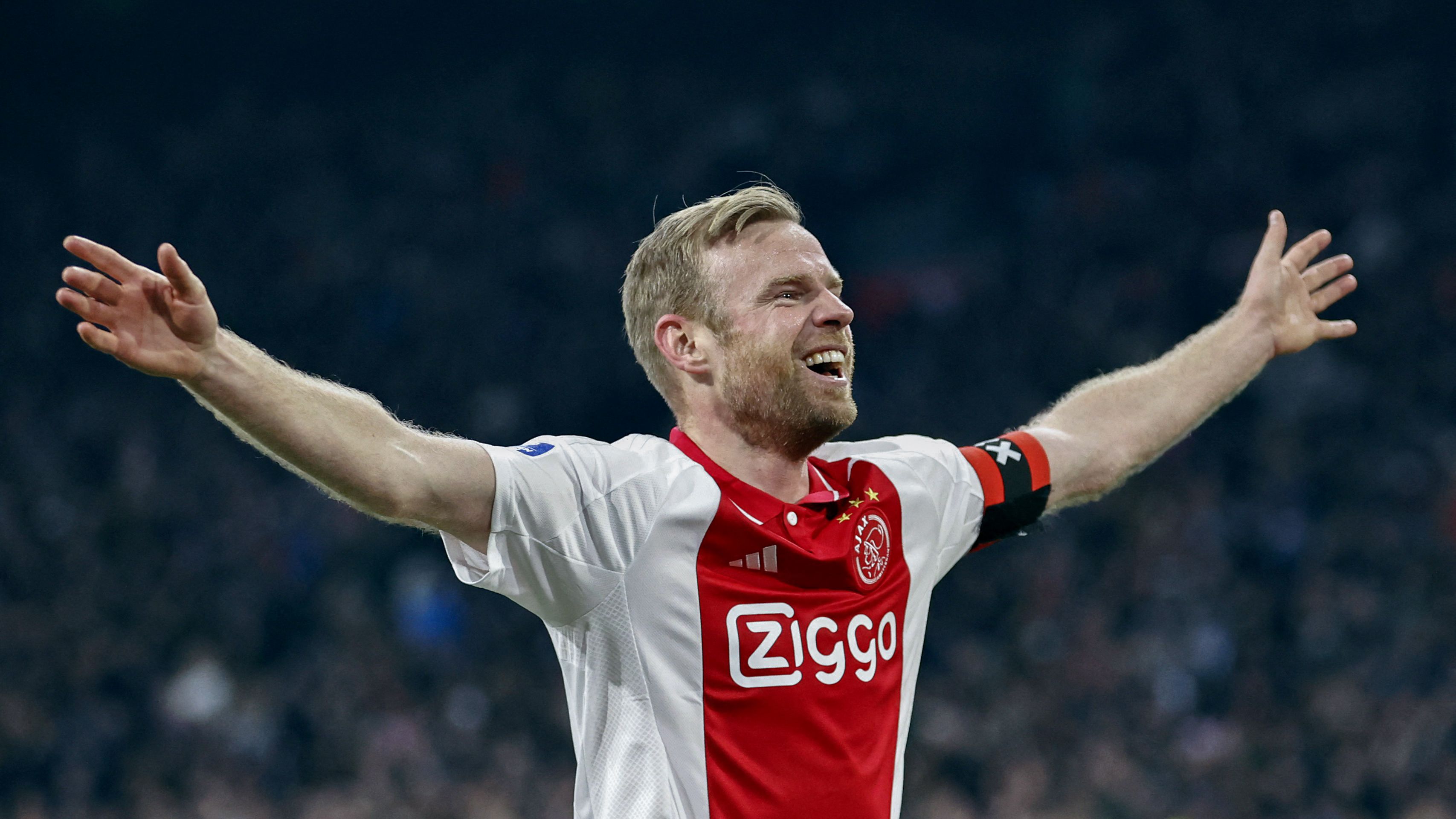 FBL-NED-EREDIVISIE-AJAX-HERACLES