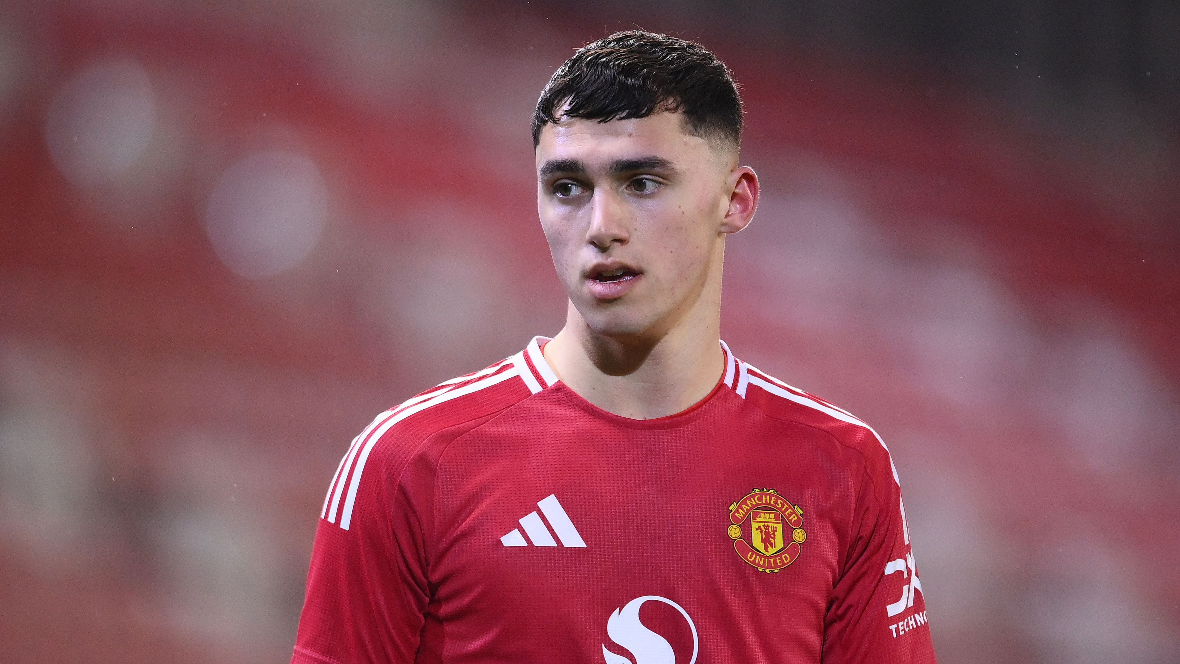 Manchester United v Chelsea - The FA Youth Cup Fifth Round