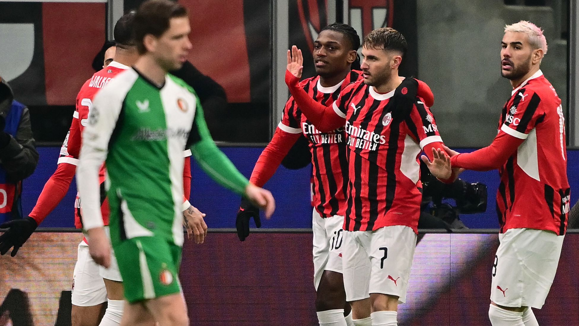 FBL-EUR-C1-MILAN-FEYENOORD