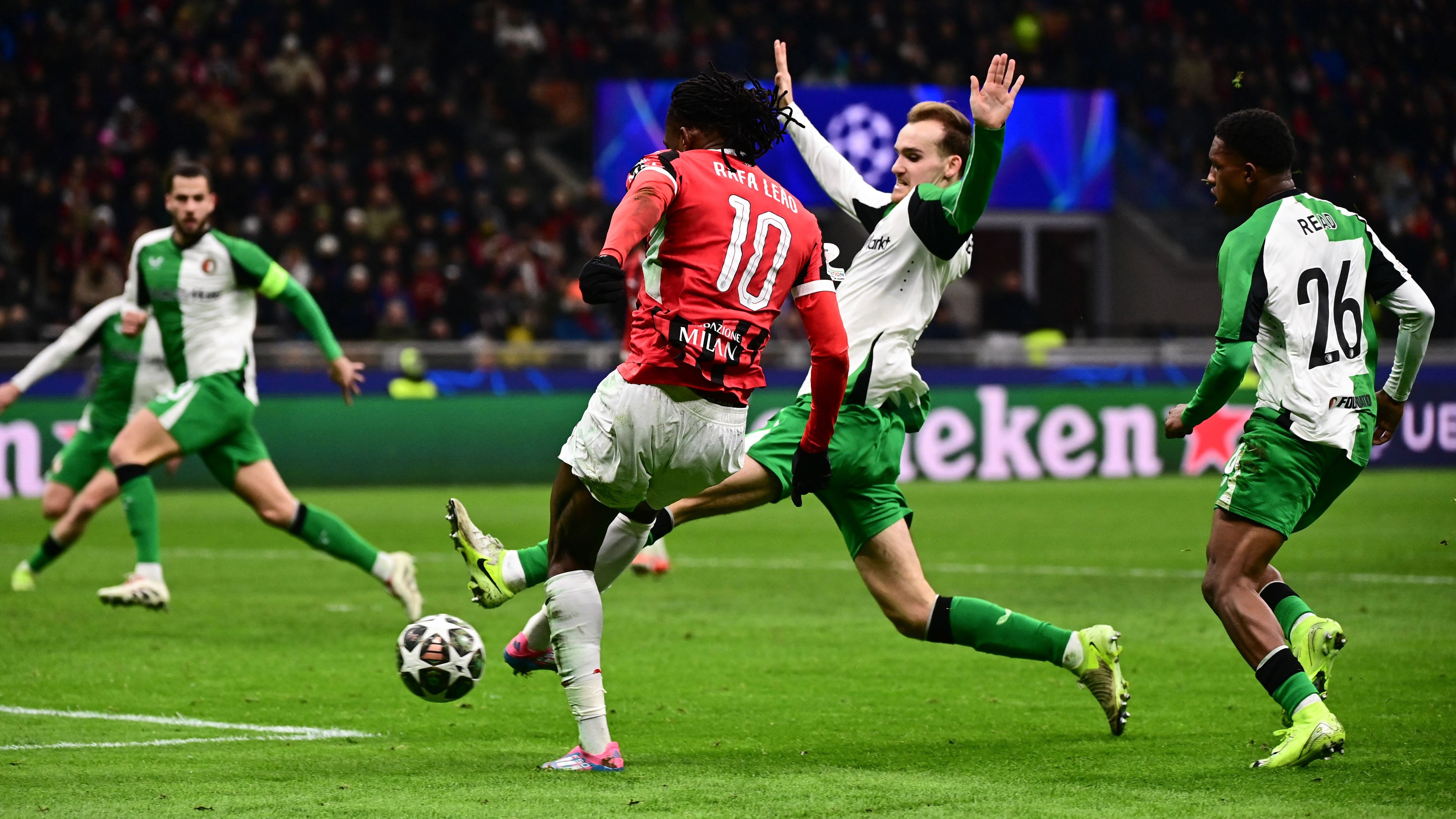 FBL-EUR-C1-MILAN-FEYENOORD