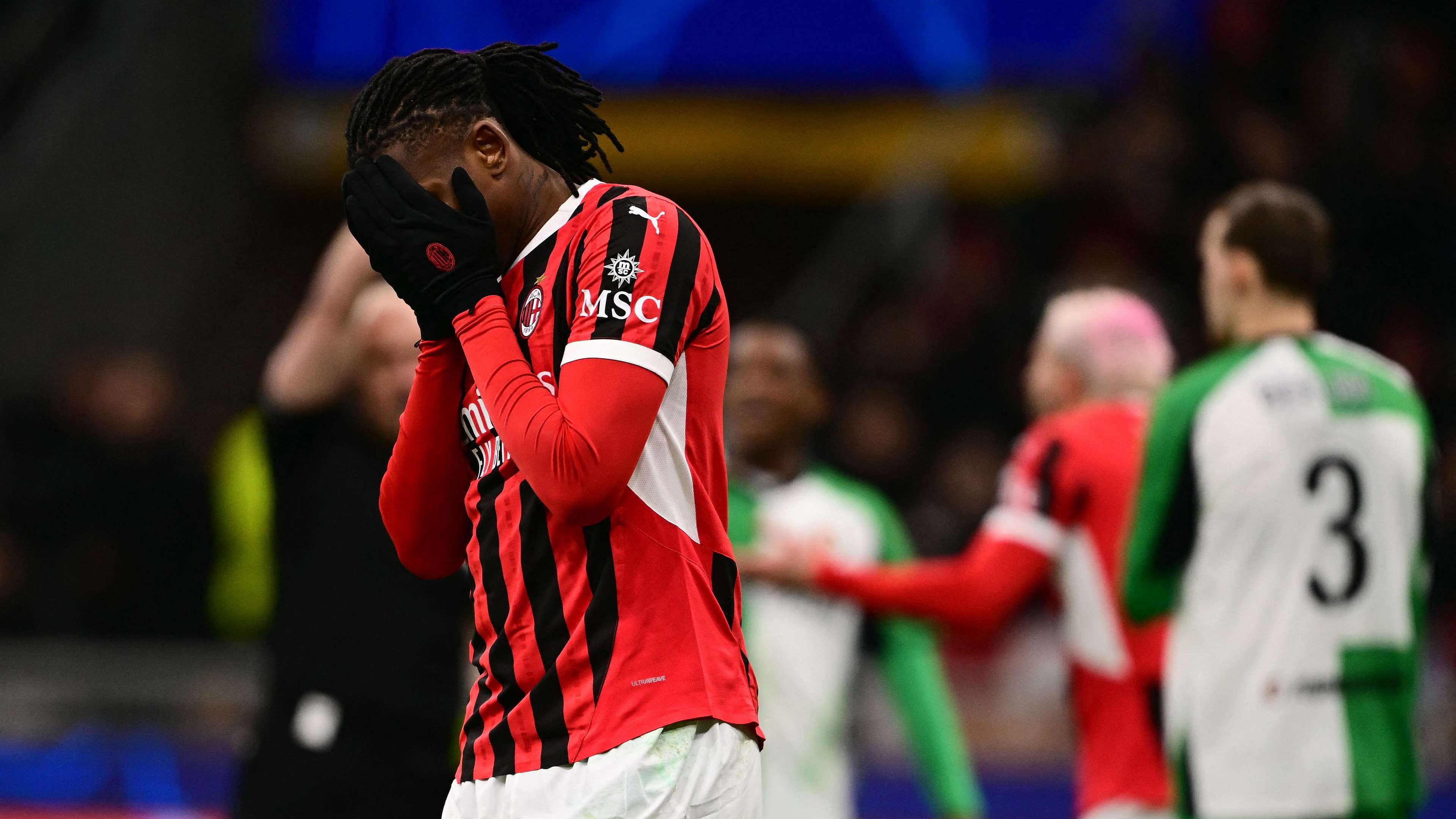 FBL-EUR-C1-MILAN-FEYENOORD