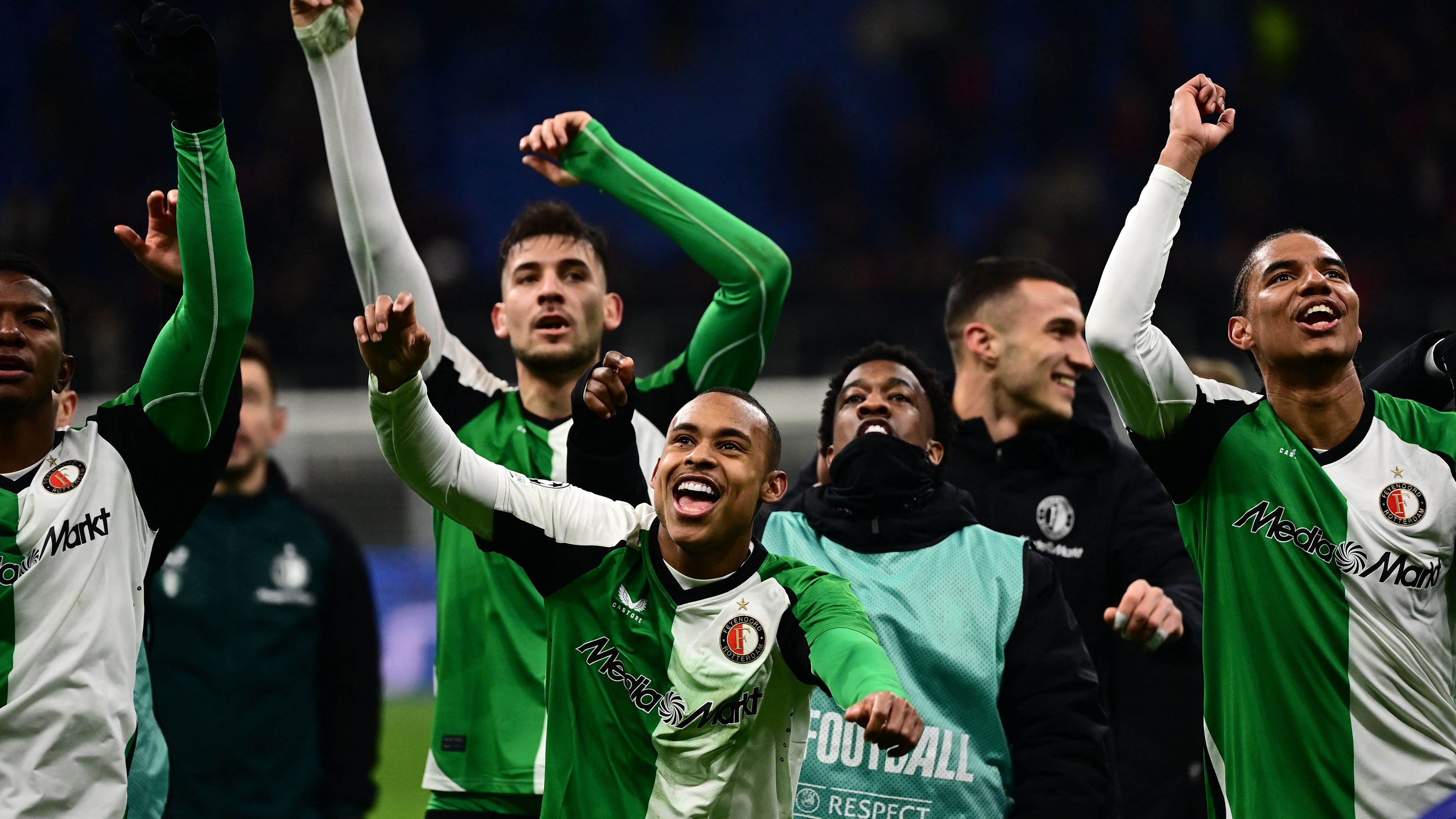 TOPSHOT-FBL-EUR-C1-MILAN-FEYENOORD