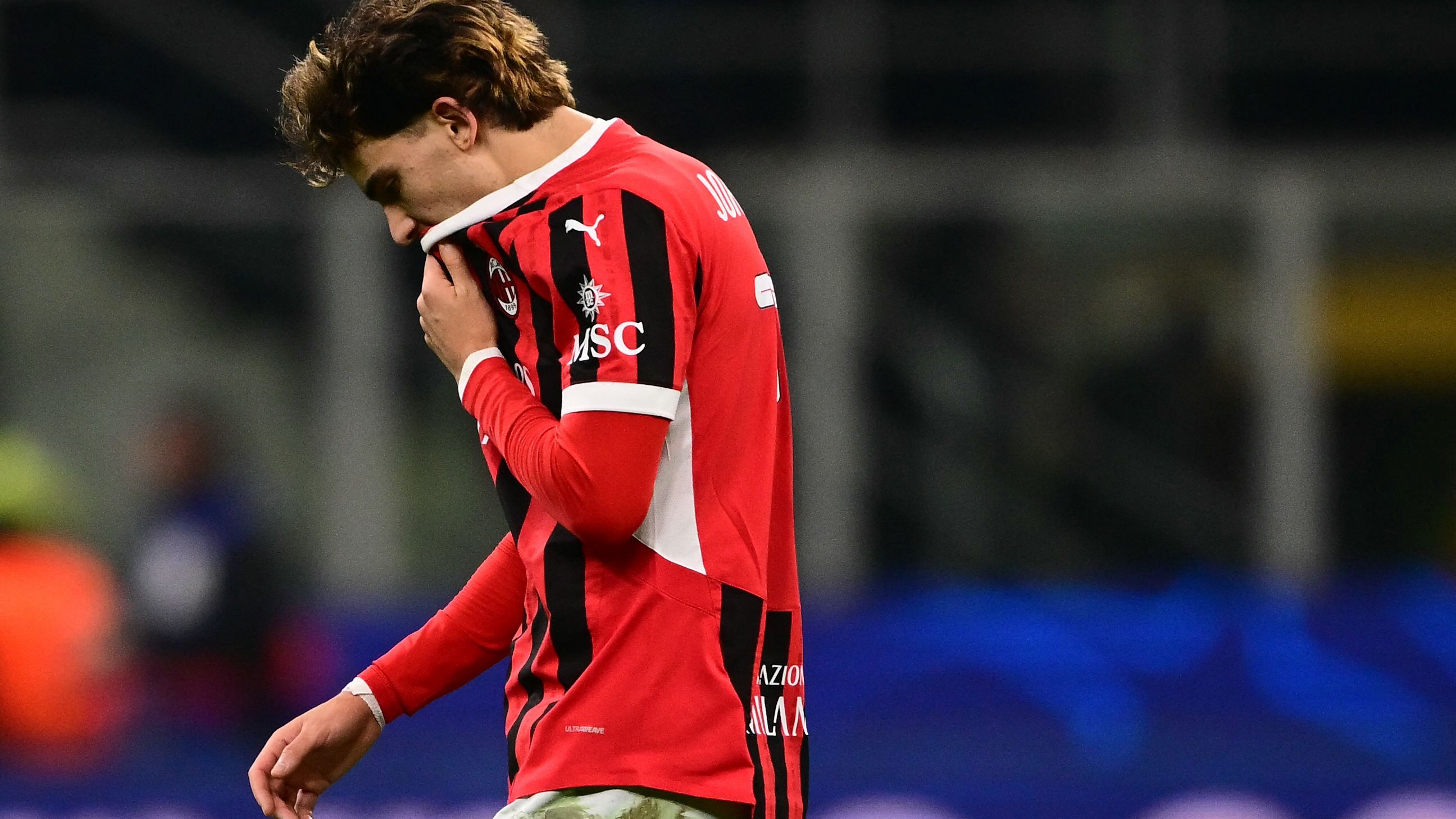 FBL-EUR-C1-MILAN-FEYENOORD