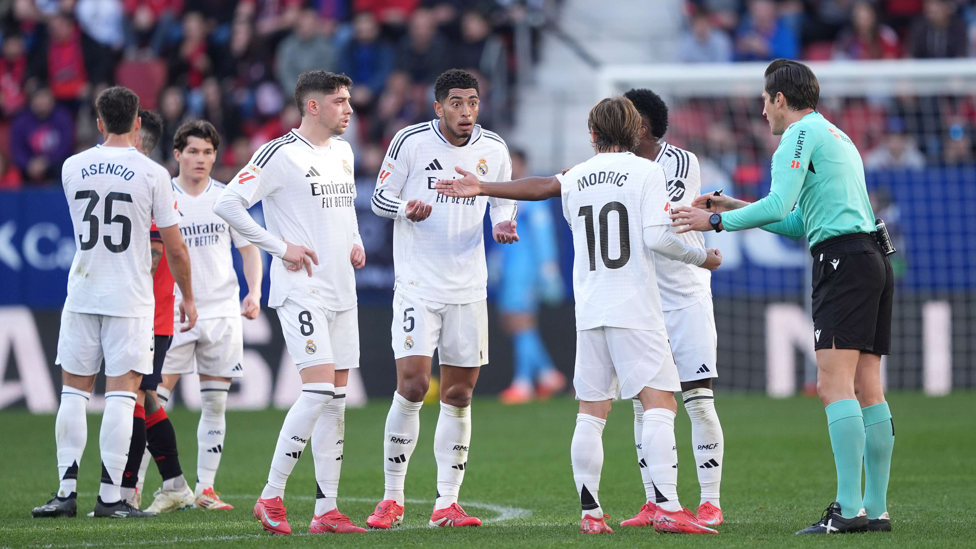 CA Osasuna v Real Madrid CF - La Liga EA Sports