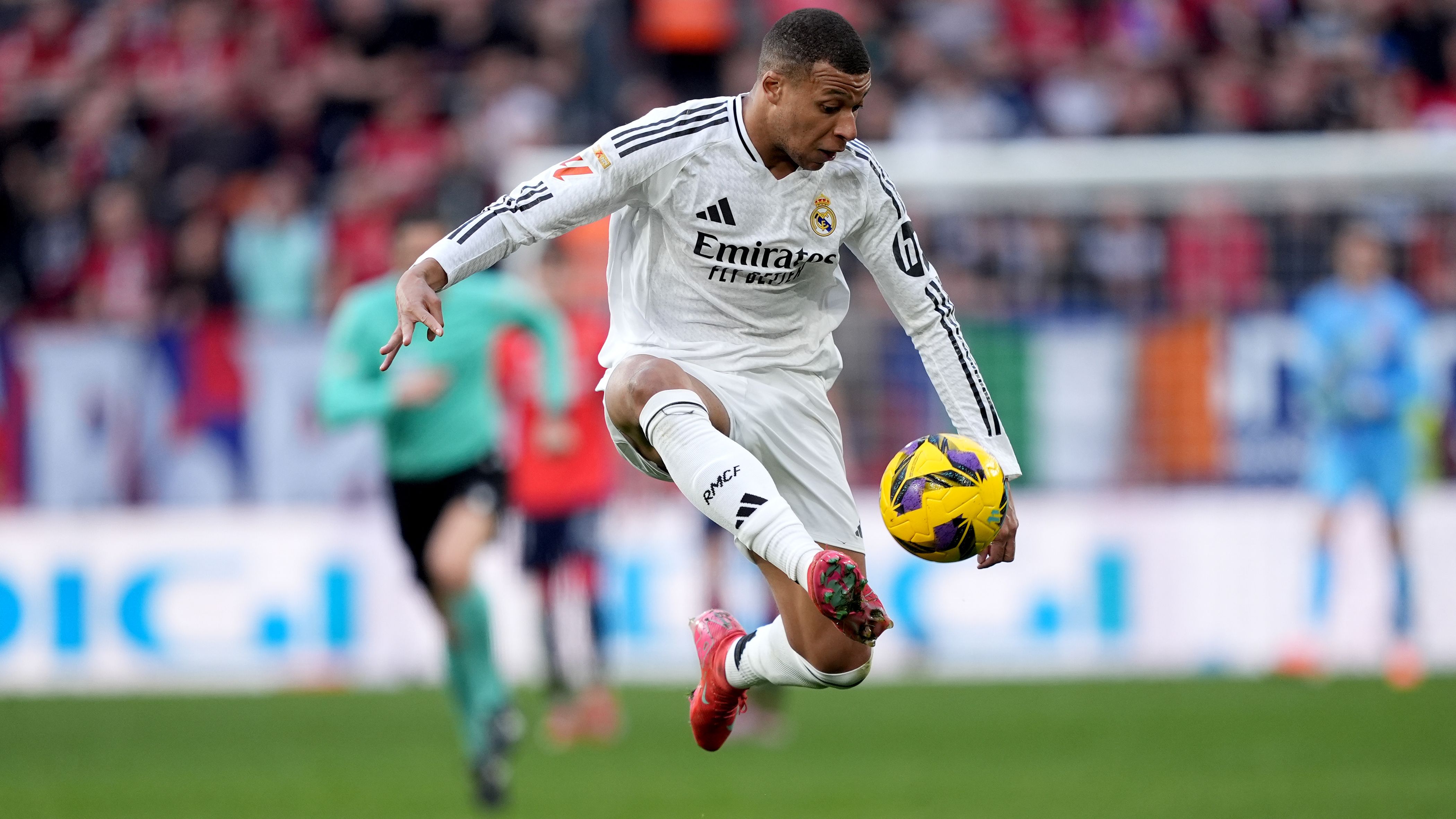 CA Osasuna v Real Madrid CF - La Liga EA Sports