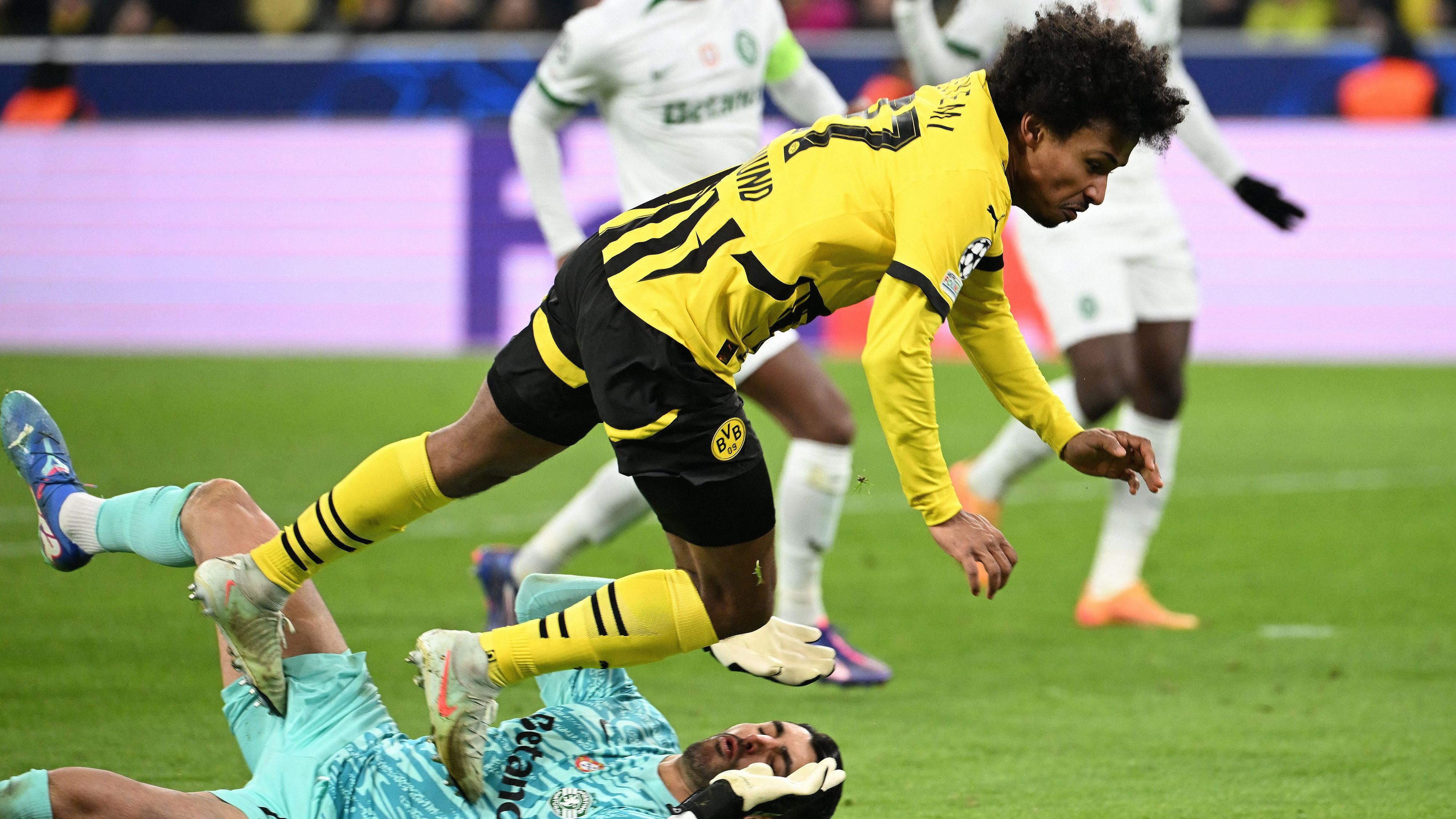 FBL-EUR-C1-DORTMUND-SPORTING