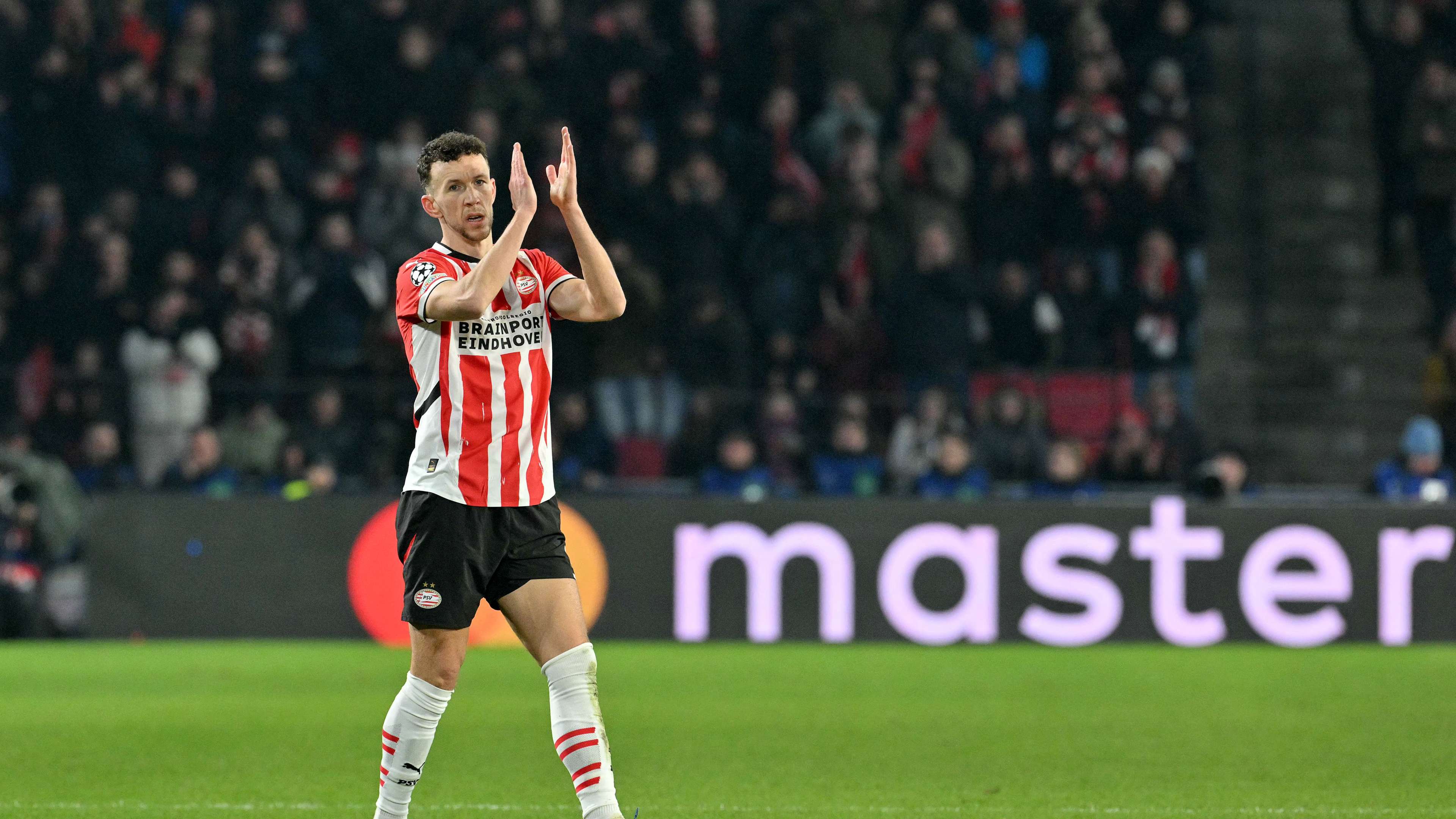 FBL-EUR-C1-PSV EINDHOVEN-JUVENTUS