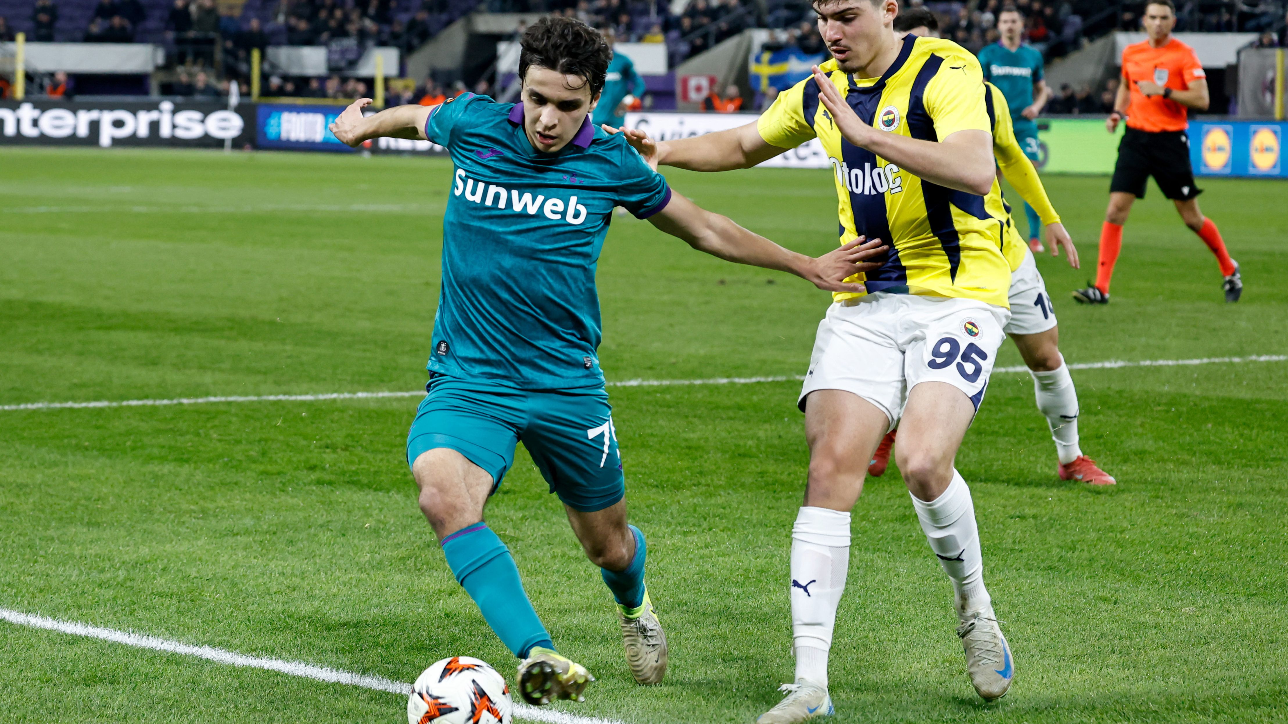 FBL-EUR-C3-ANDERLECHT-FENERBAHCE