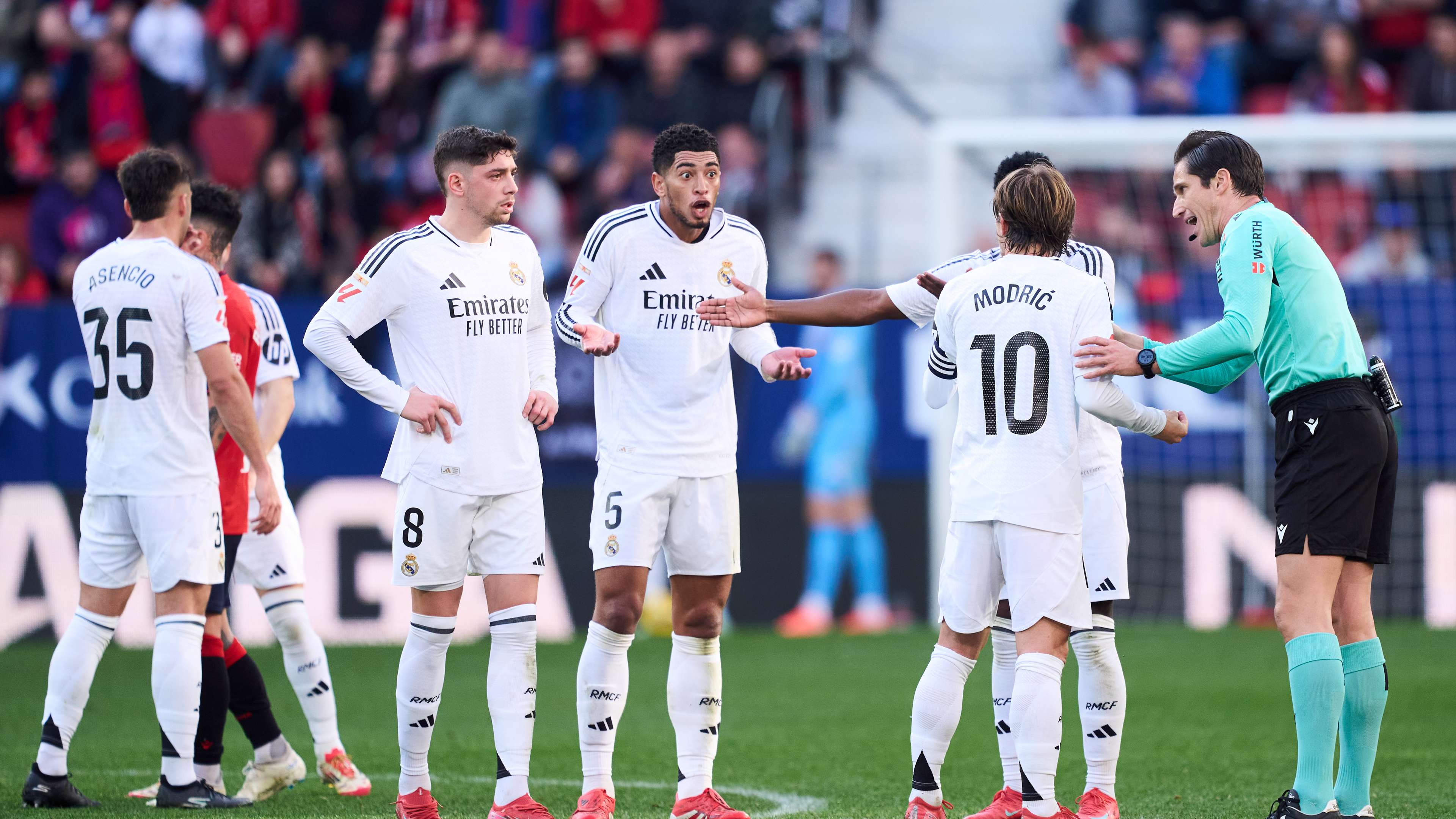 CA Osasuna v Real Madrid CF - La Liga EA Sports