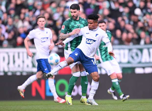 SV Werder Bremen v TSG 1899 Hoffenheim - Bundesliga
