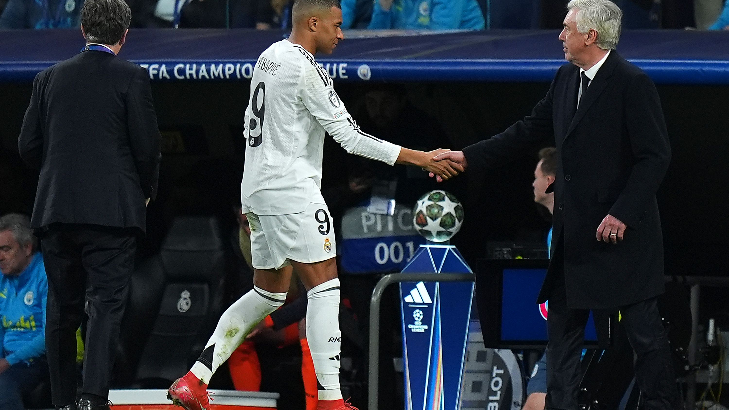 Real Madrid C.F. v Manchester City - UEFA Champions League 2024/25 League Knockout Play-off Second Leg