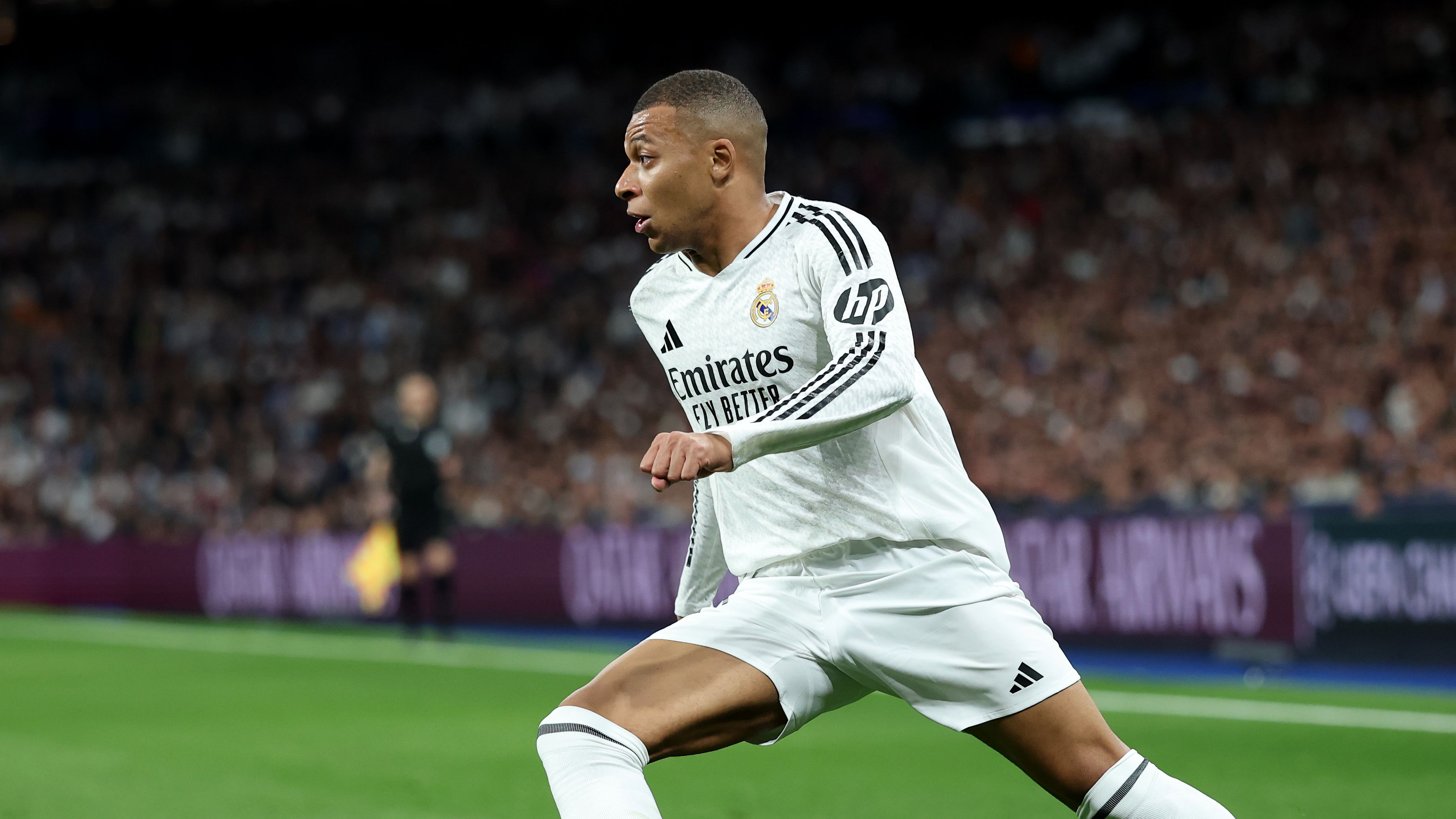 Real Madrid C.F. v 	Manchester City - UEFA Champions League 2024/25 League Knockout Play-off Second Leg