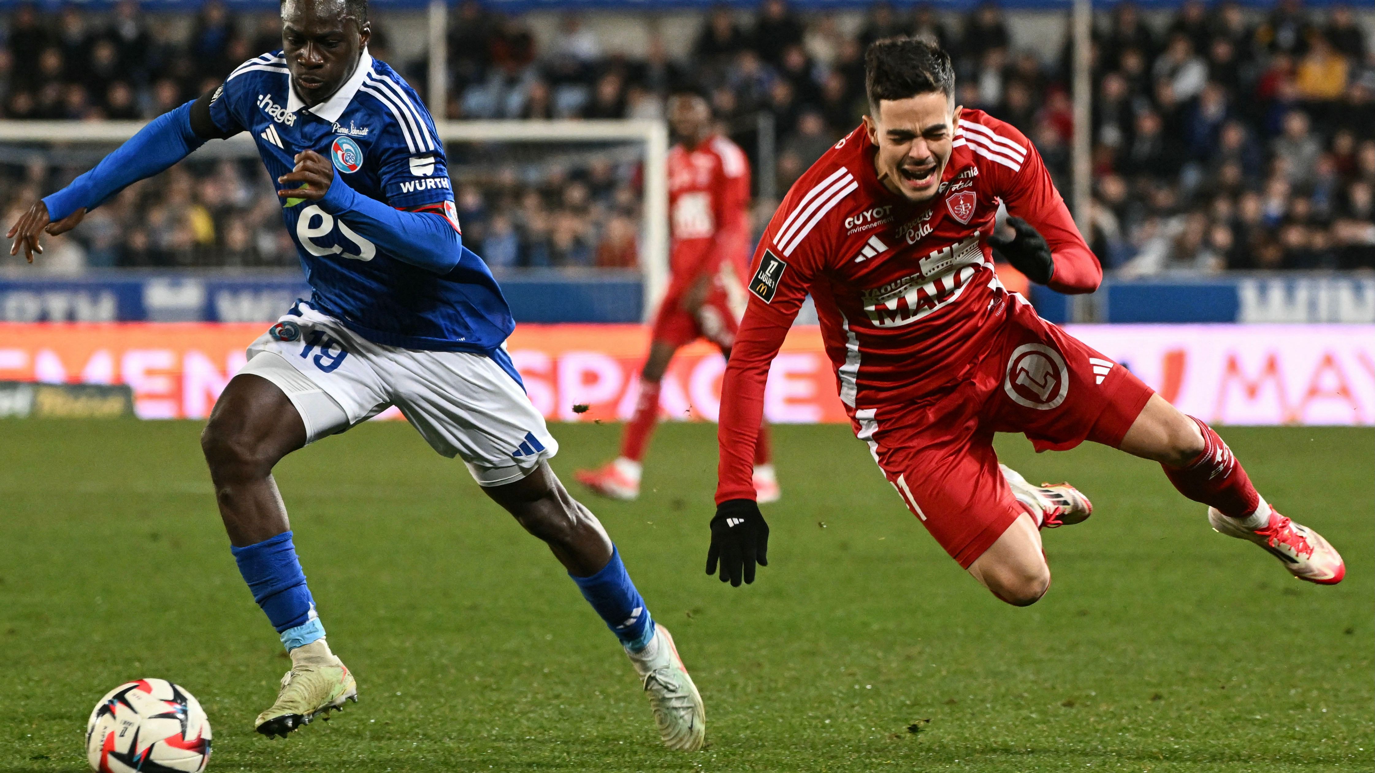FBL-FRA-LIGUE1-STRASBOURG-BREST