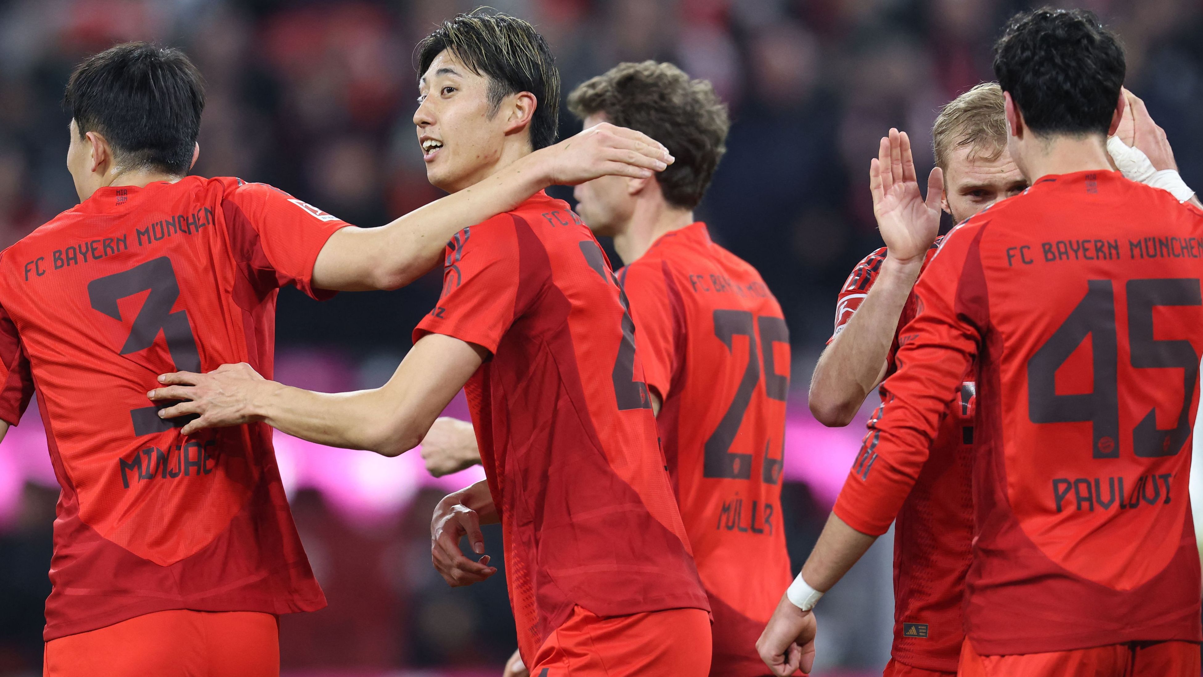 FBL-GER-BUNDESLIGA-BAYERN MUNICH-FRANKFURT