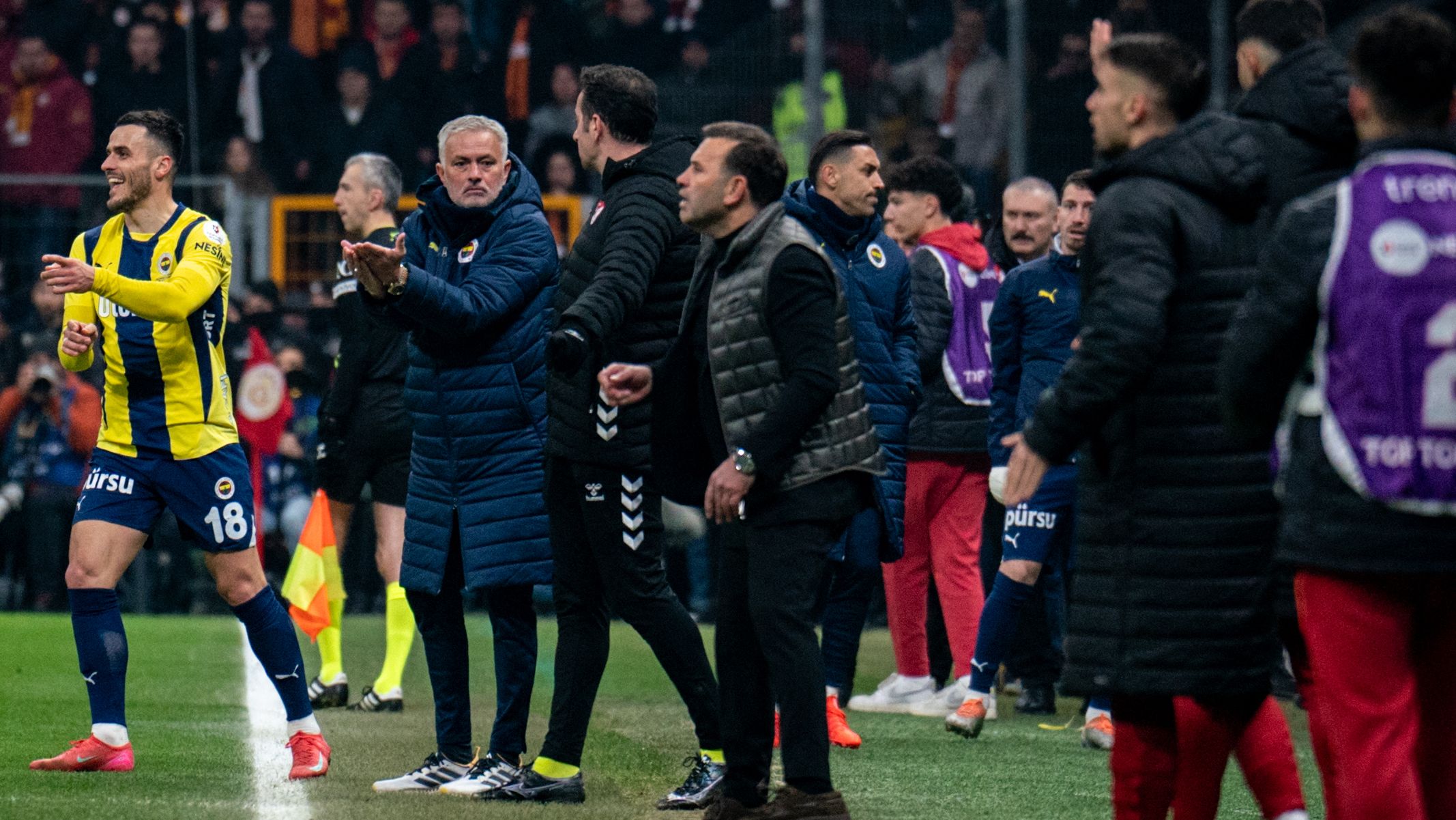 Galatasaray-Fenerbahce-Super-Lig-Turkey