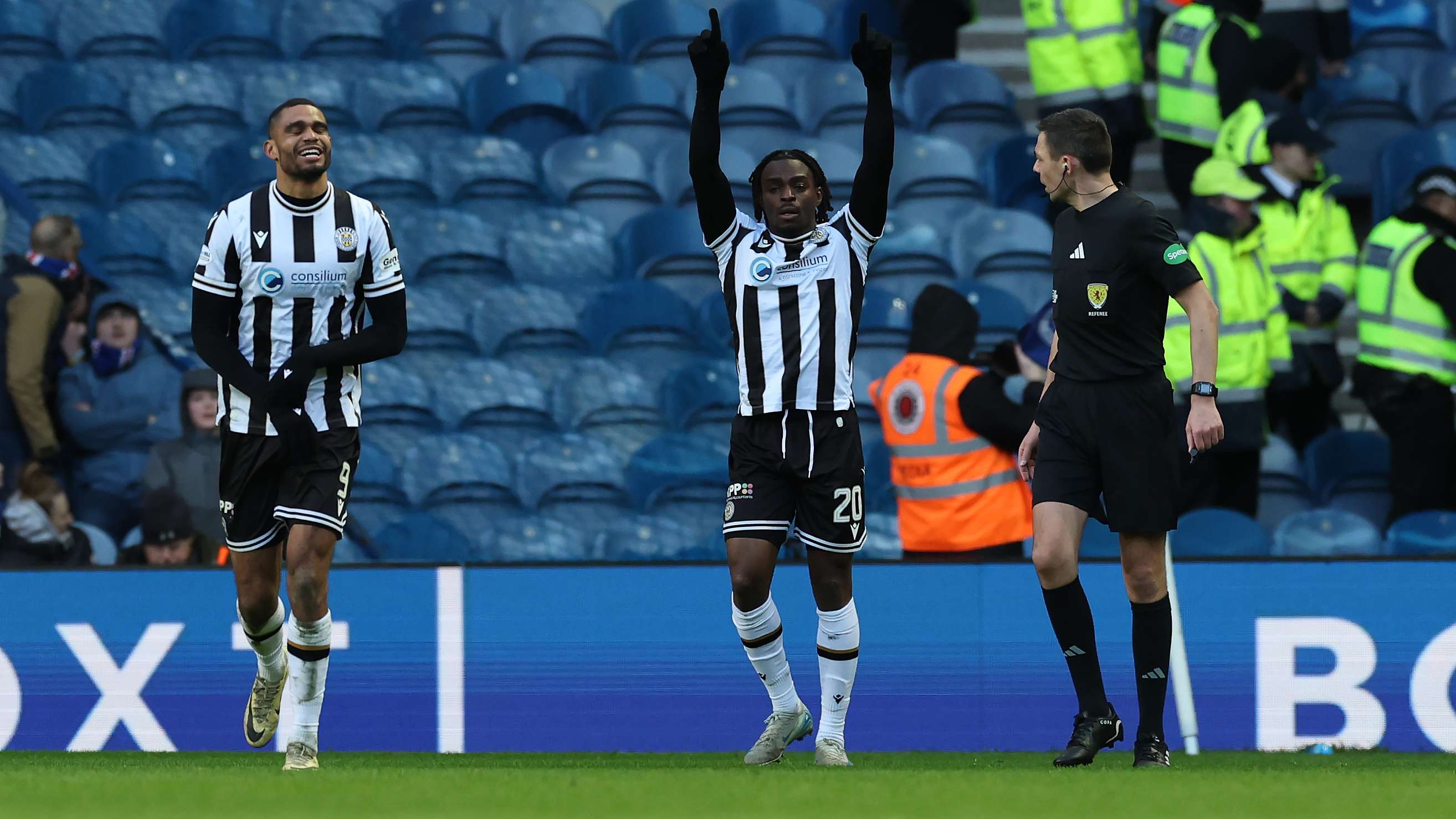 Rangers FC v St. Mirren FC - William Hill Premiership