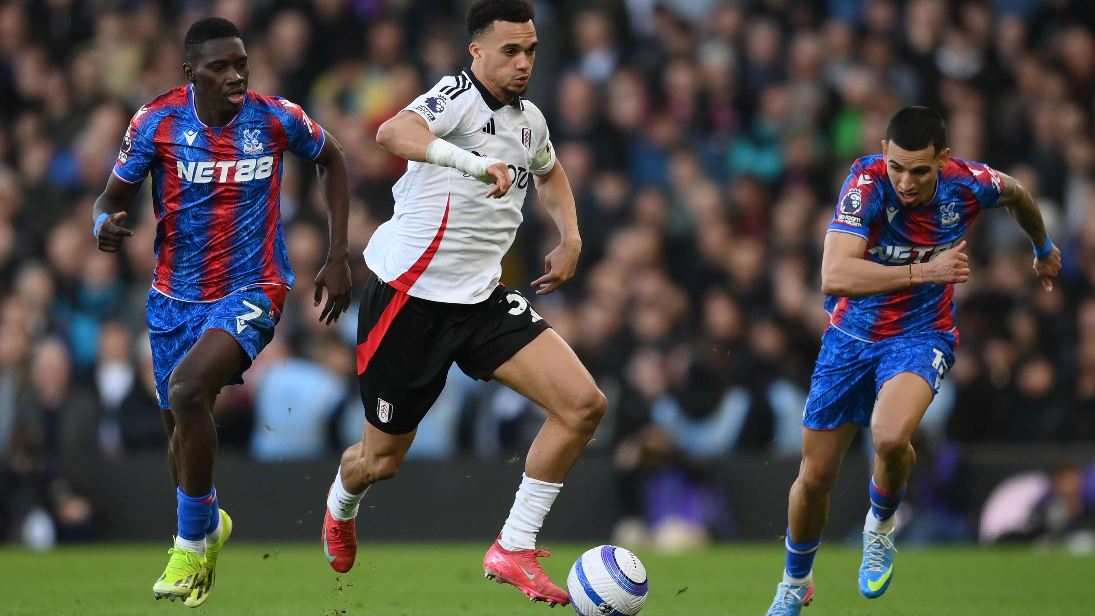 Fulham FC v Crystal Palace FC - Premier League