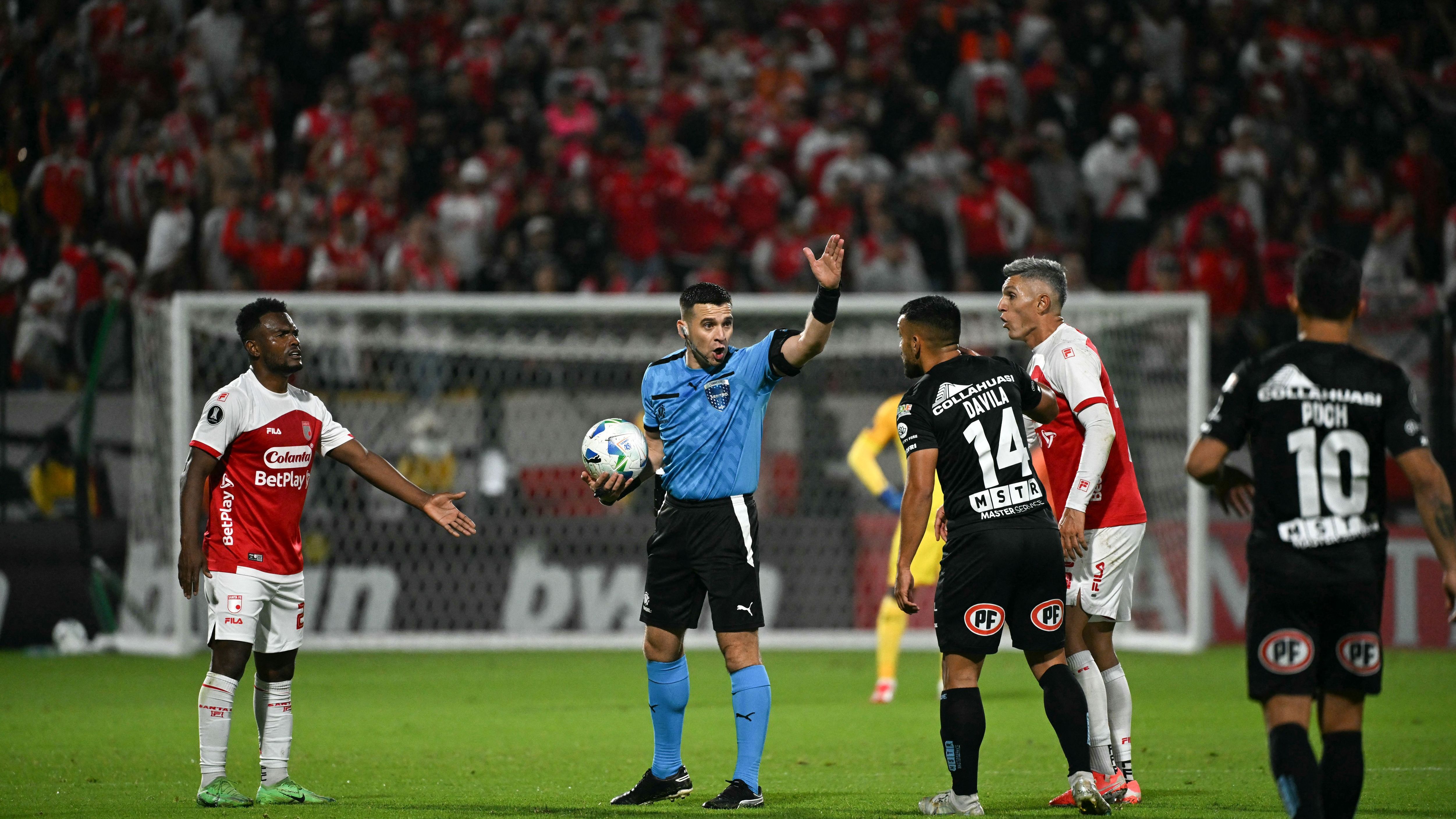 FBL-LIBERTADORES-SANTAFE-IQUIQUE
