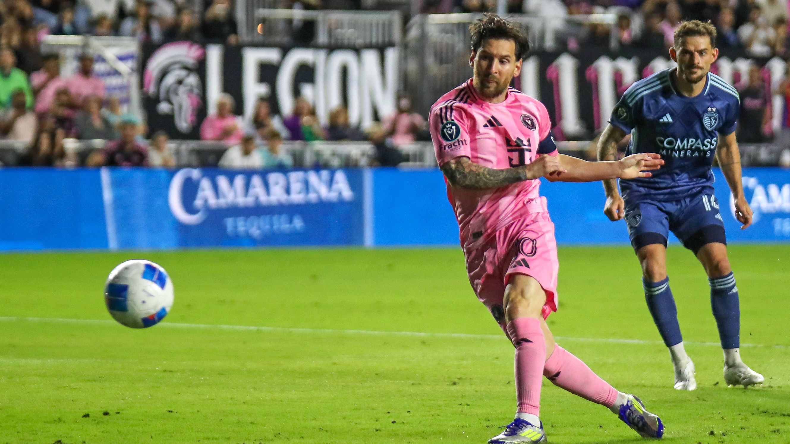 FBL-CONCACAF-CHAMPIONS-MIAMI-KANSAS CITY