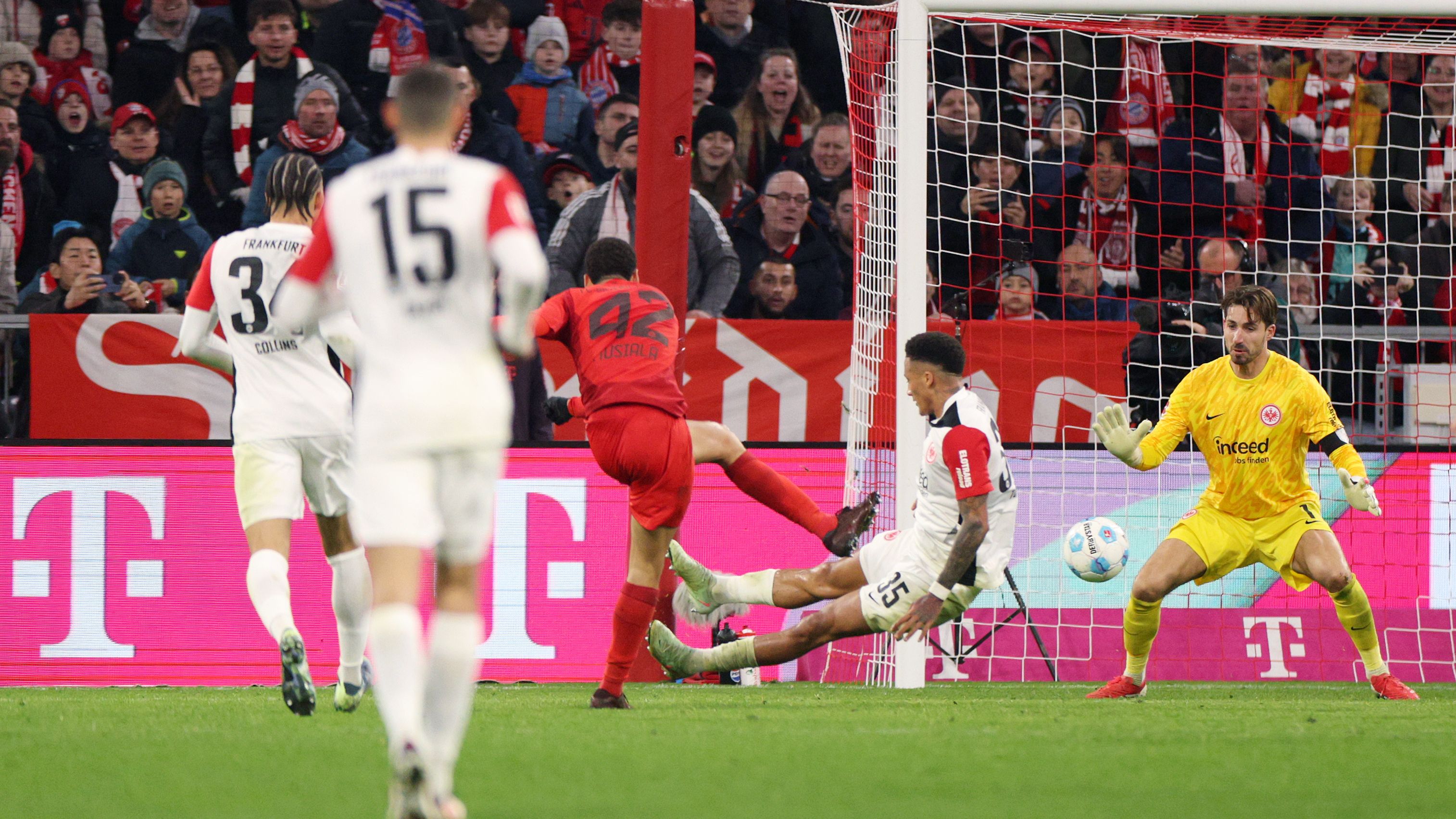 FC Bayern München v Eintracht Frankfurt - Bundesliga