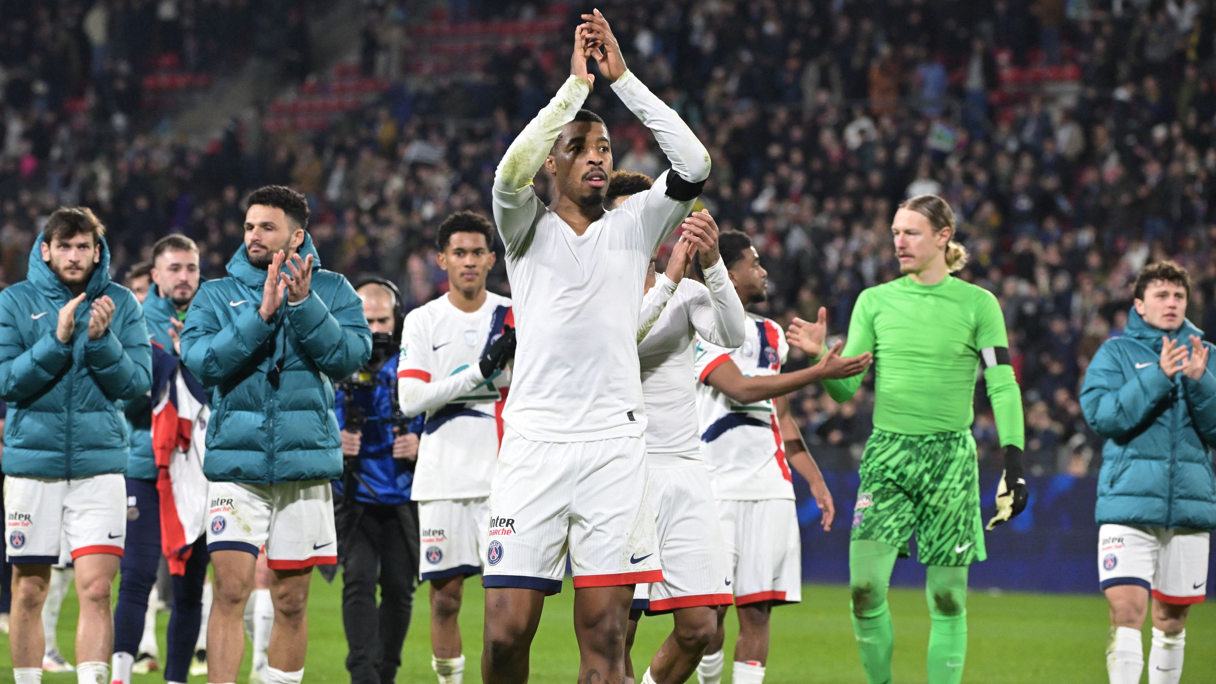 FBL-FRA-CUP-STADE BRIOCHIN-PSG