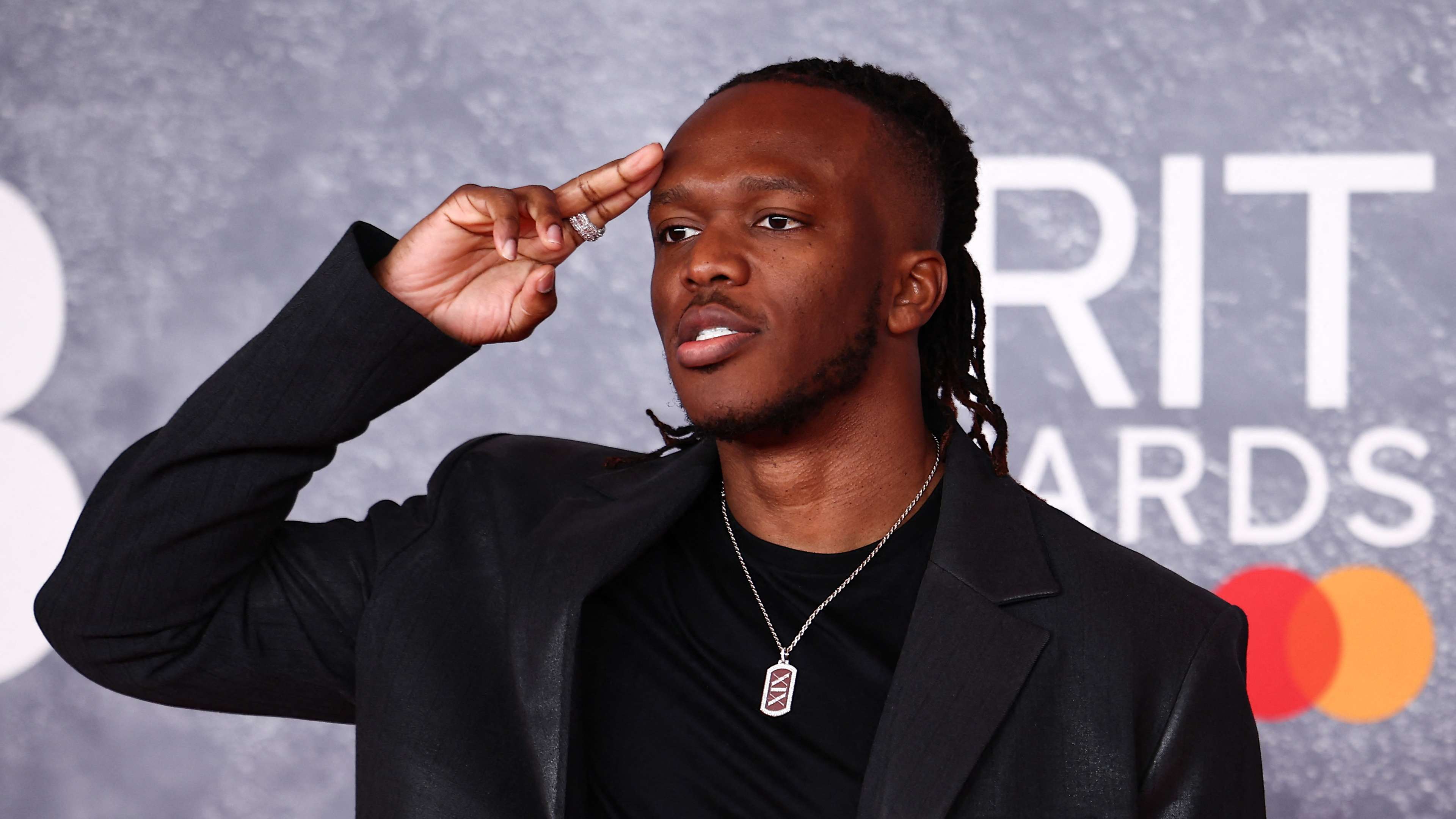 BRITAIN-ENTERTAINMENT-MUSIC-AWARD-BRIT-PHOTOCALL