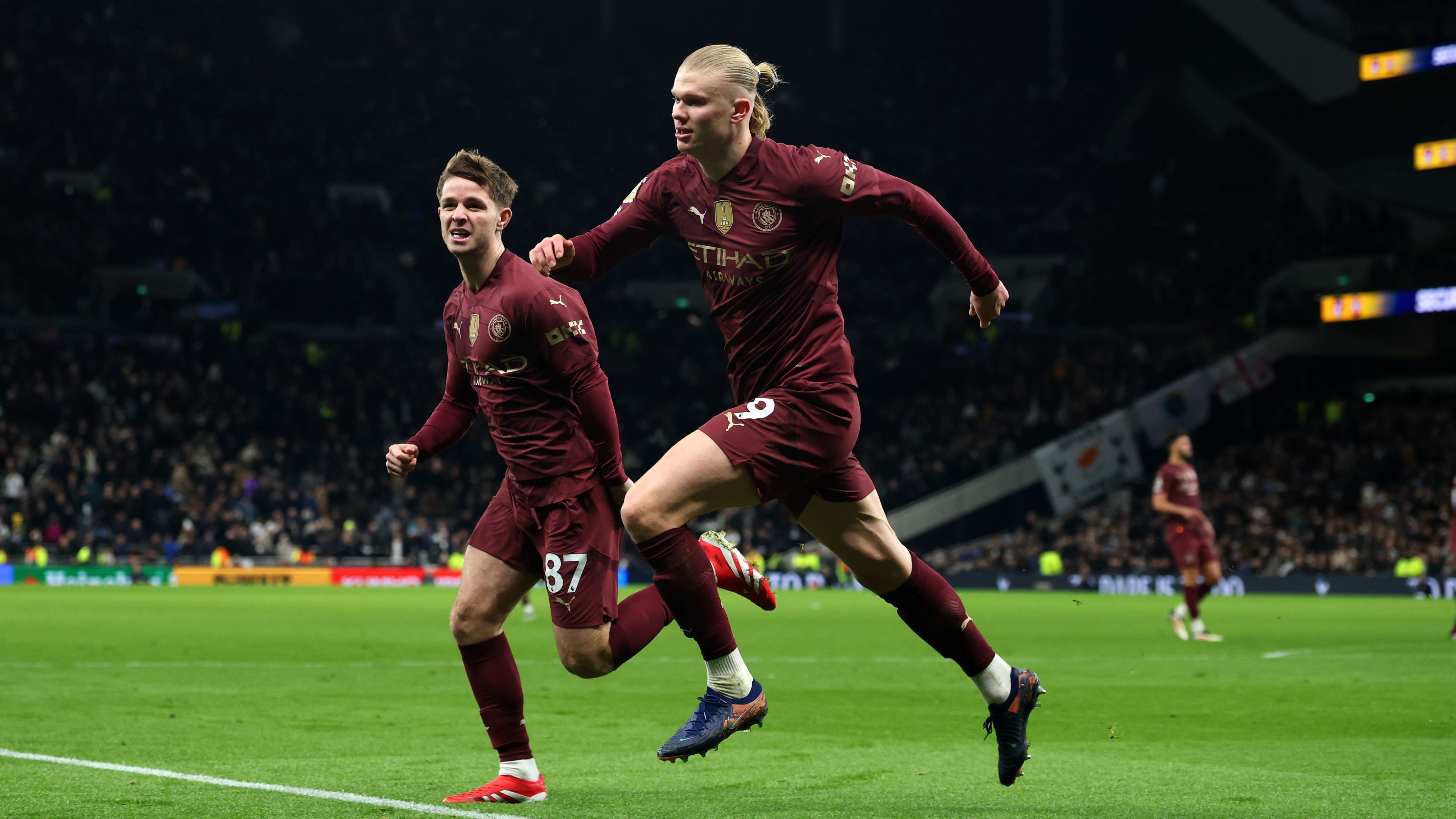 Tottenham Hotspur FC v Manchester City FC - Premier League