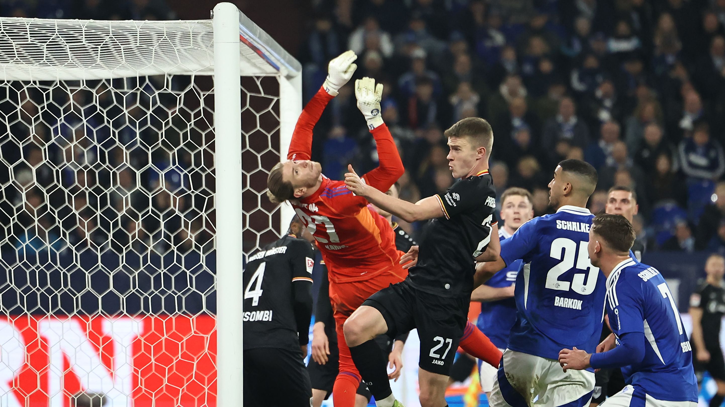 FC Schalke 04 v SC Preußen Münster - Second Bundesliga