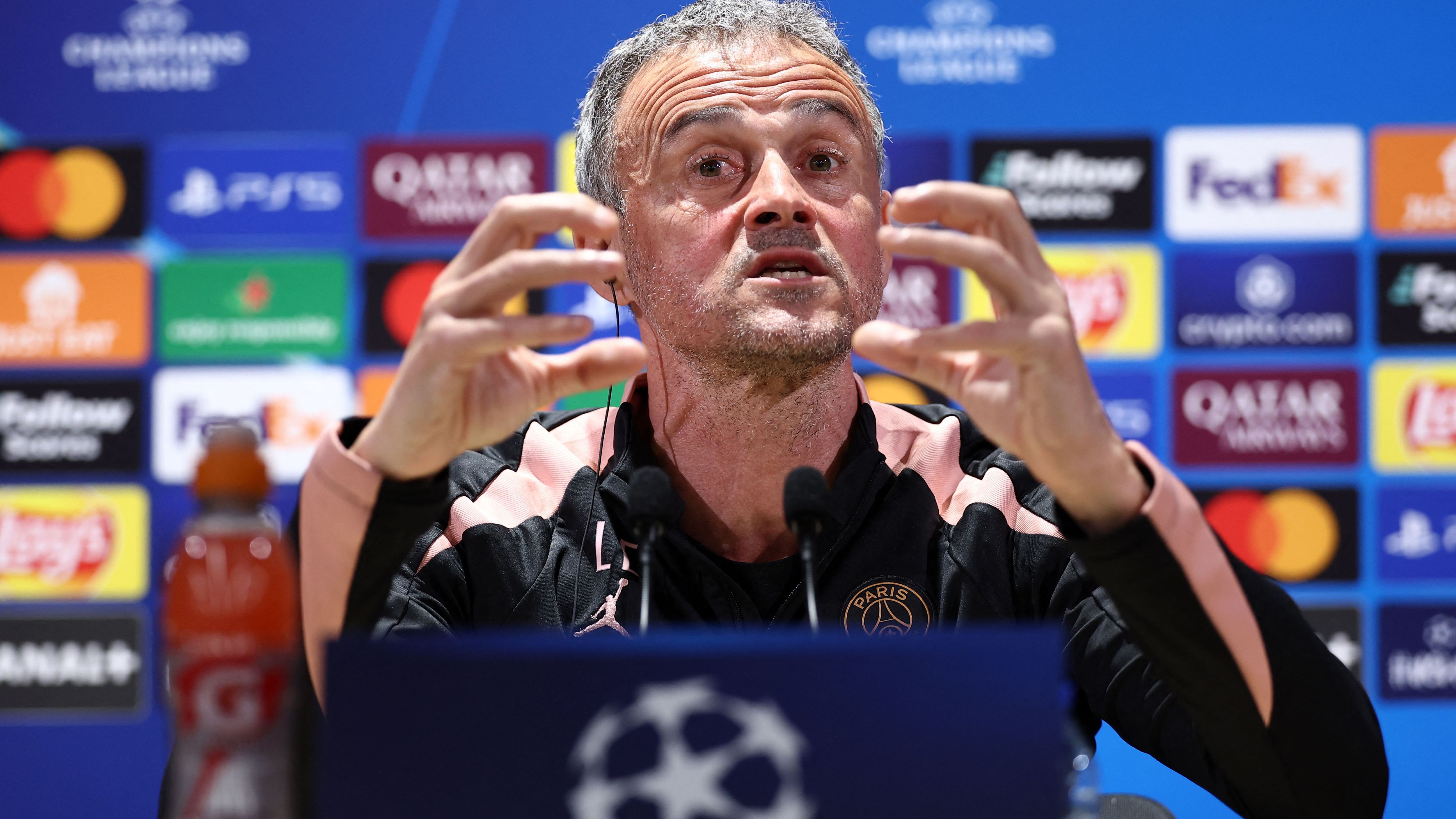 FBL-EUR-C1-PSG-PRESSER